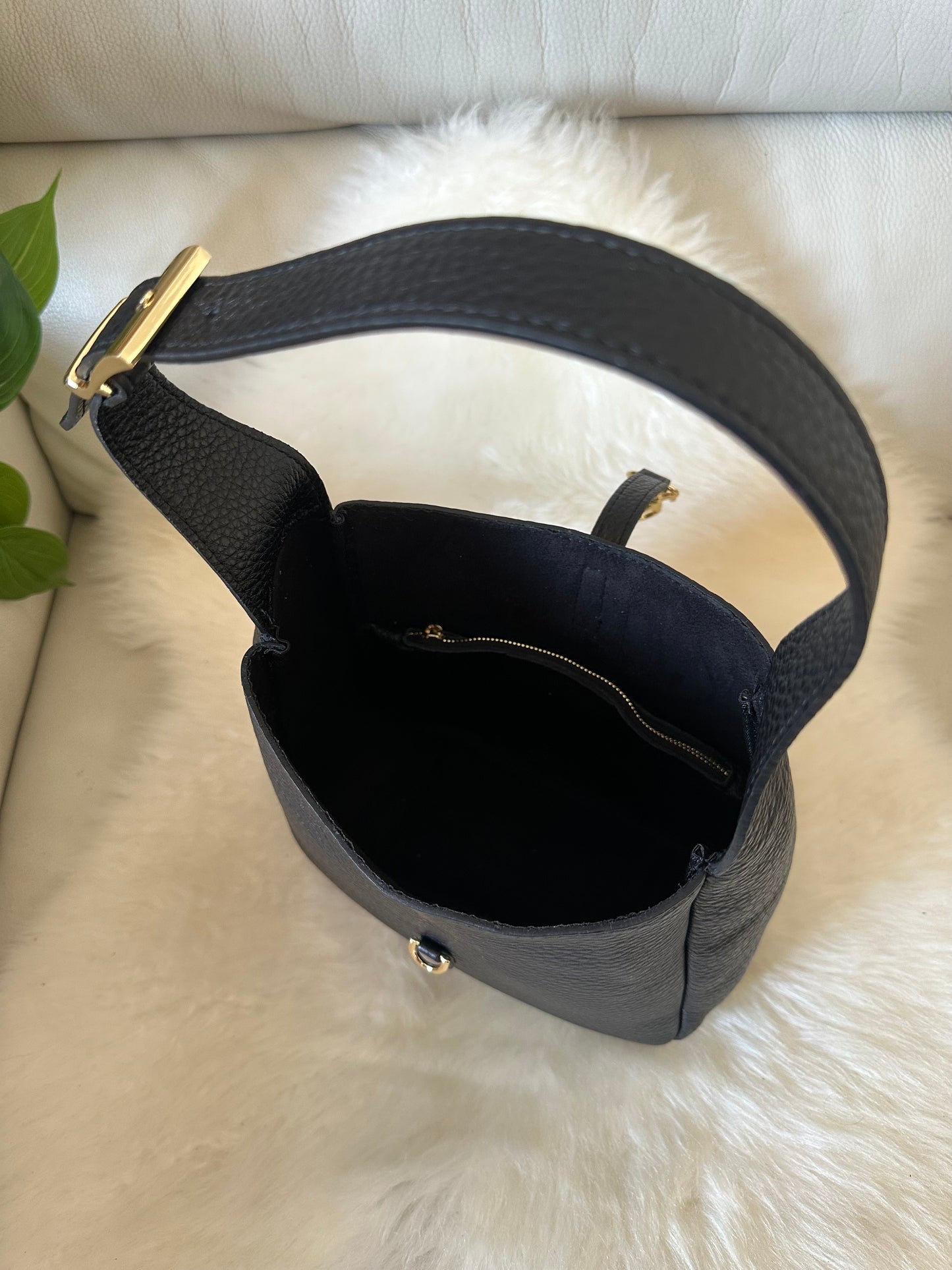 LAURA PREMIUM - Genuine leather