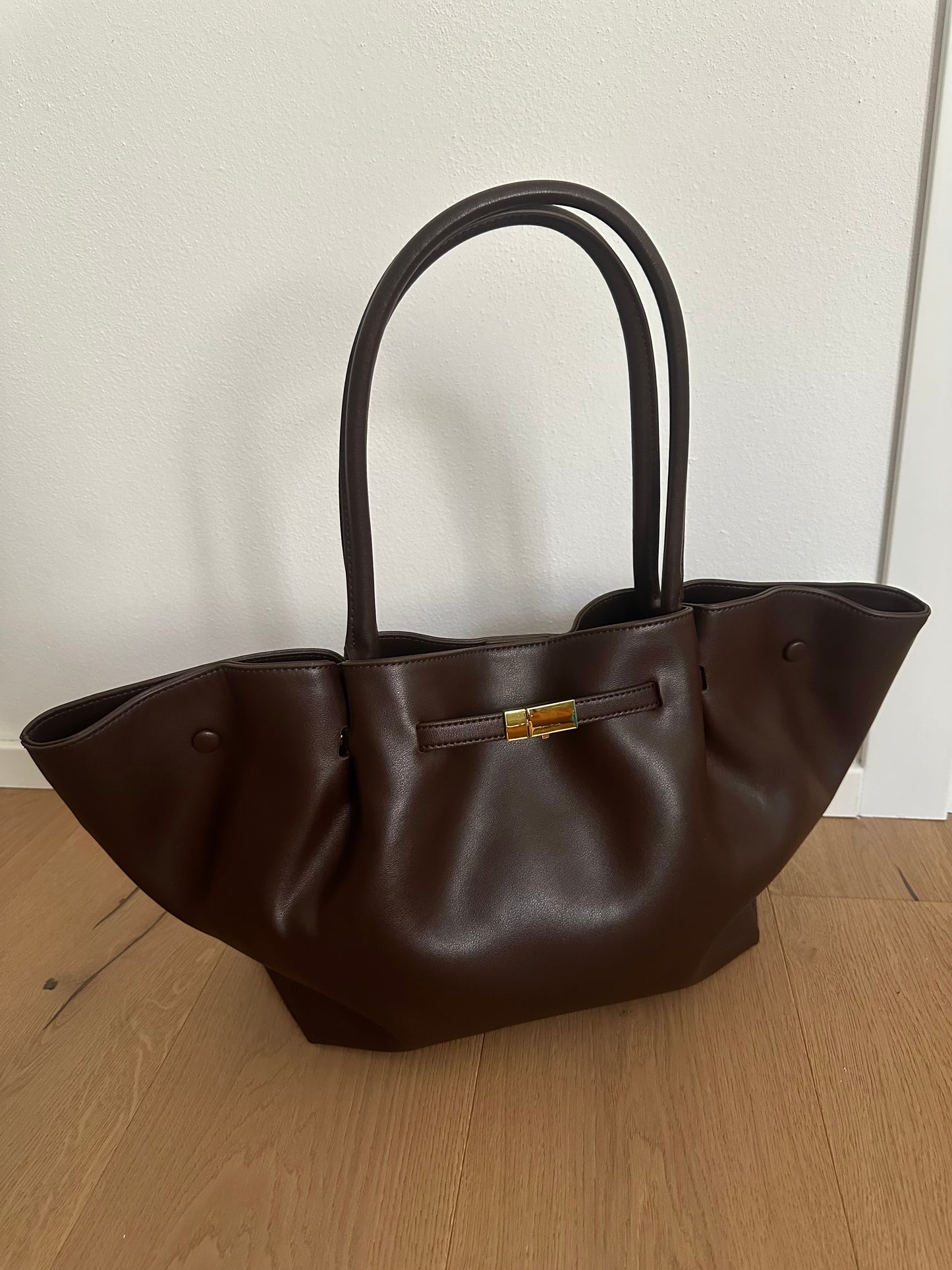 CHRISTIN LARGE- shoulder