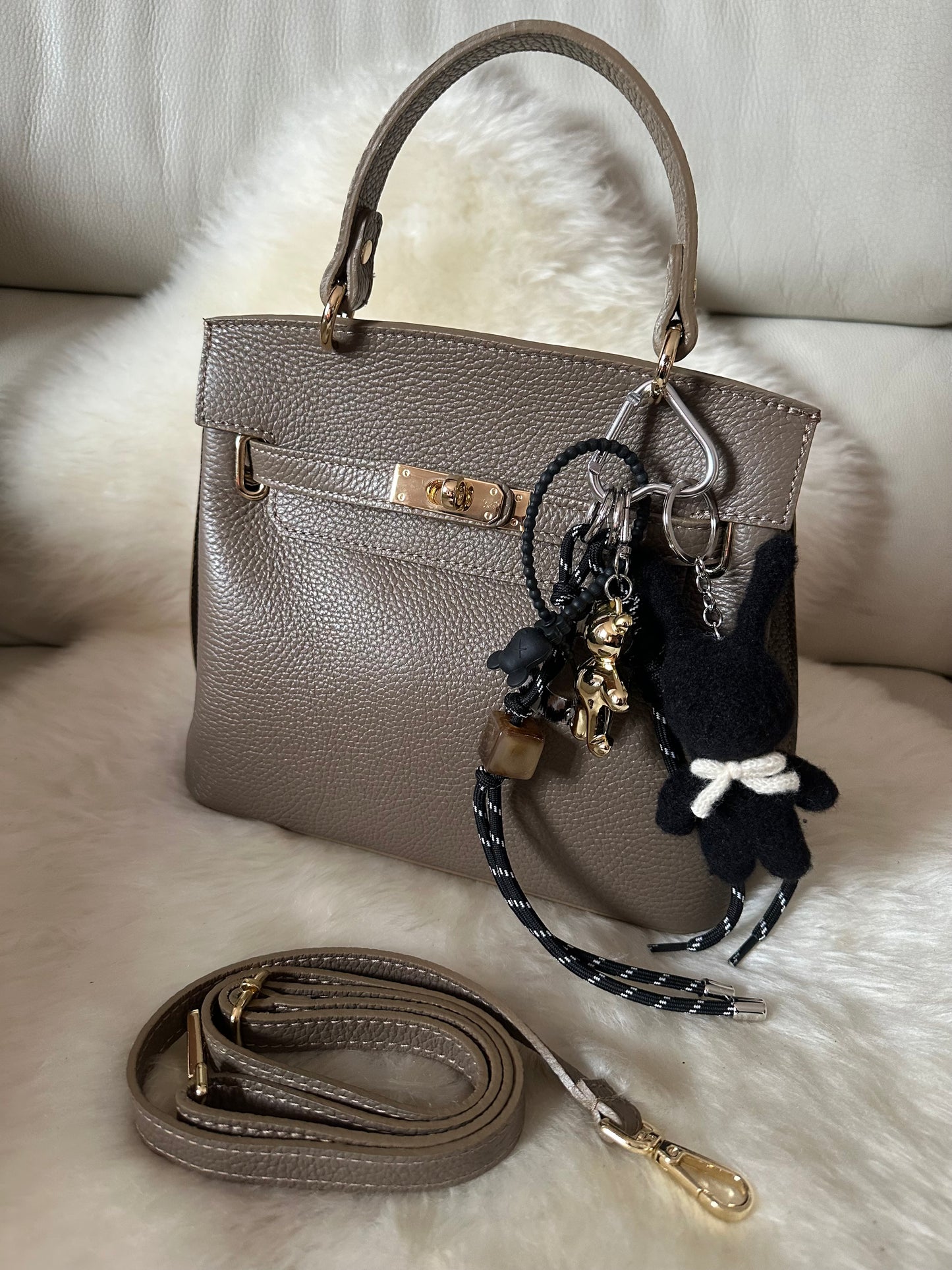 CHLOÉ- Real leather