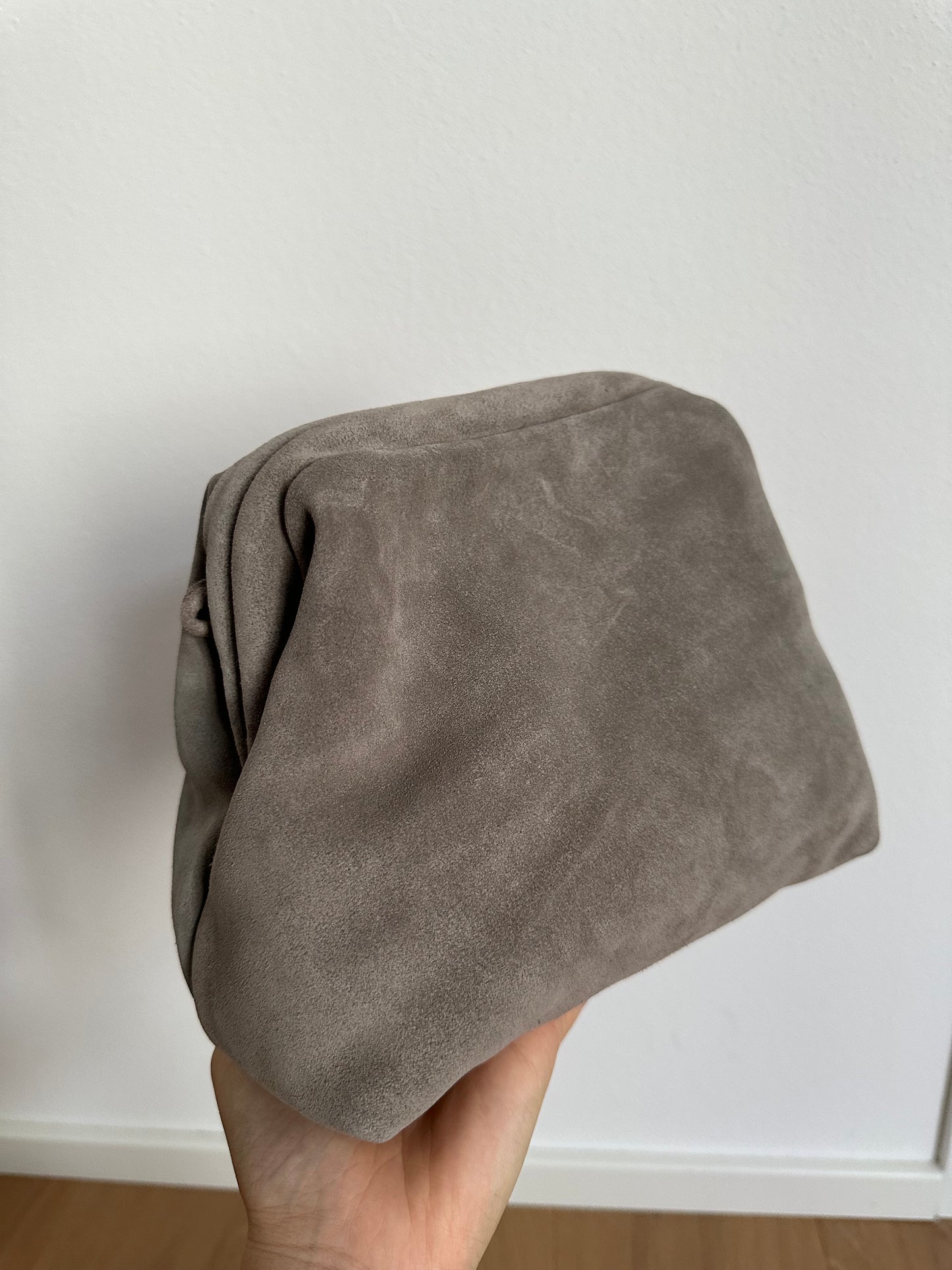 ALOAH suede - maxi pochette