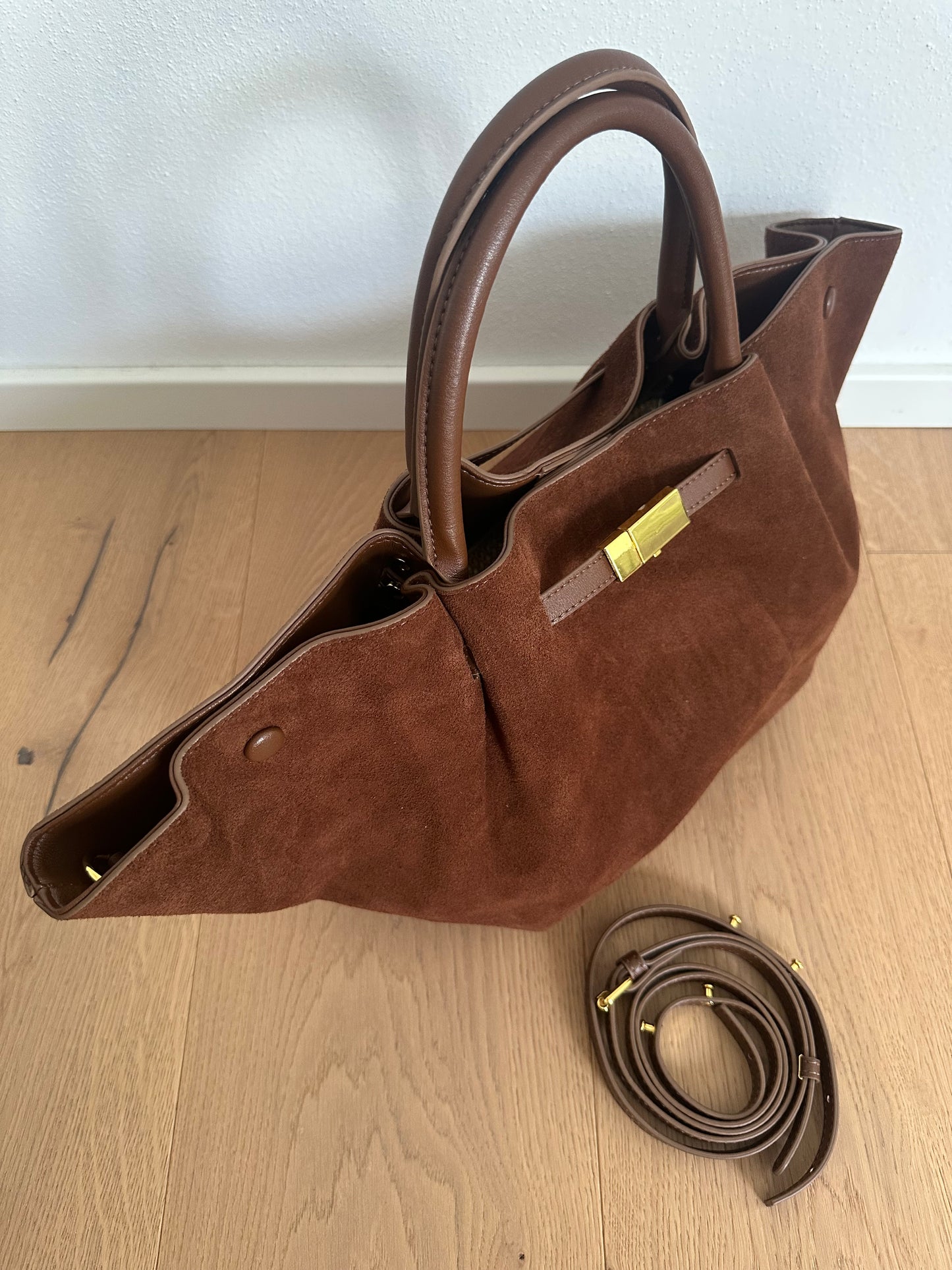 CHRISTIN - suede