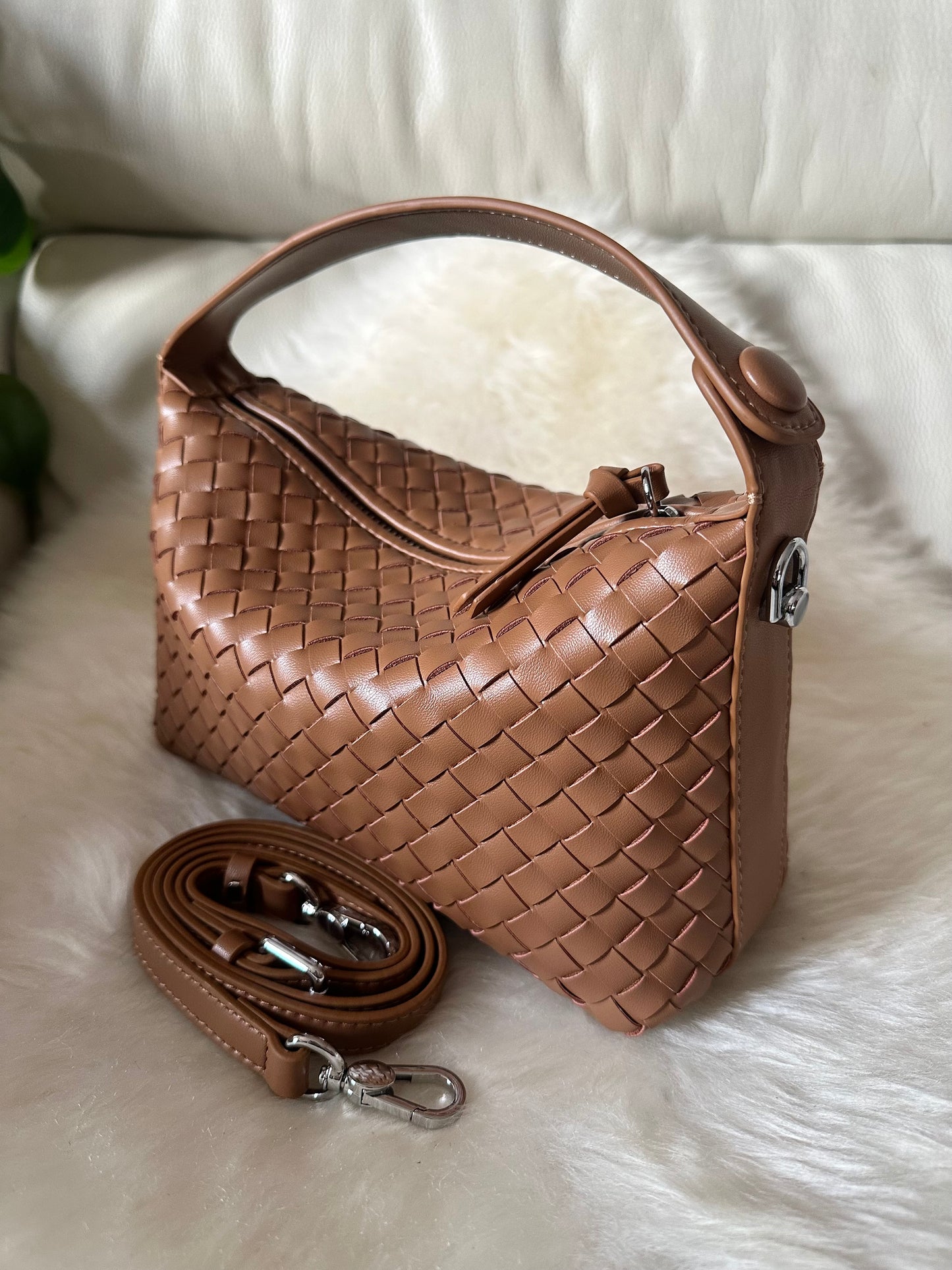 WANDI- woven handbag