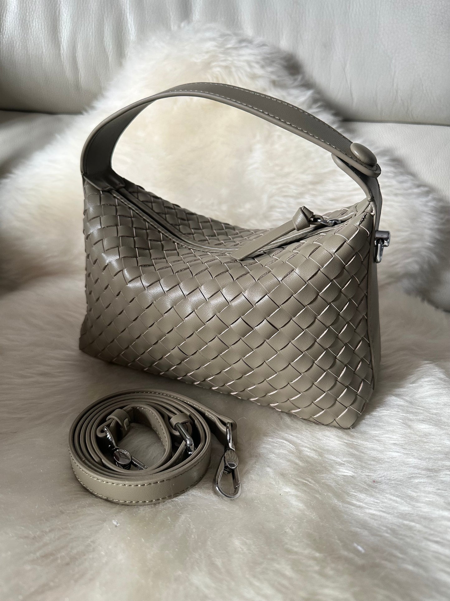WANDI- woven handbag