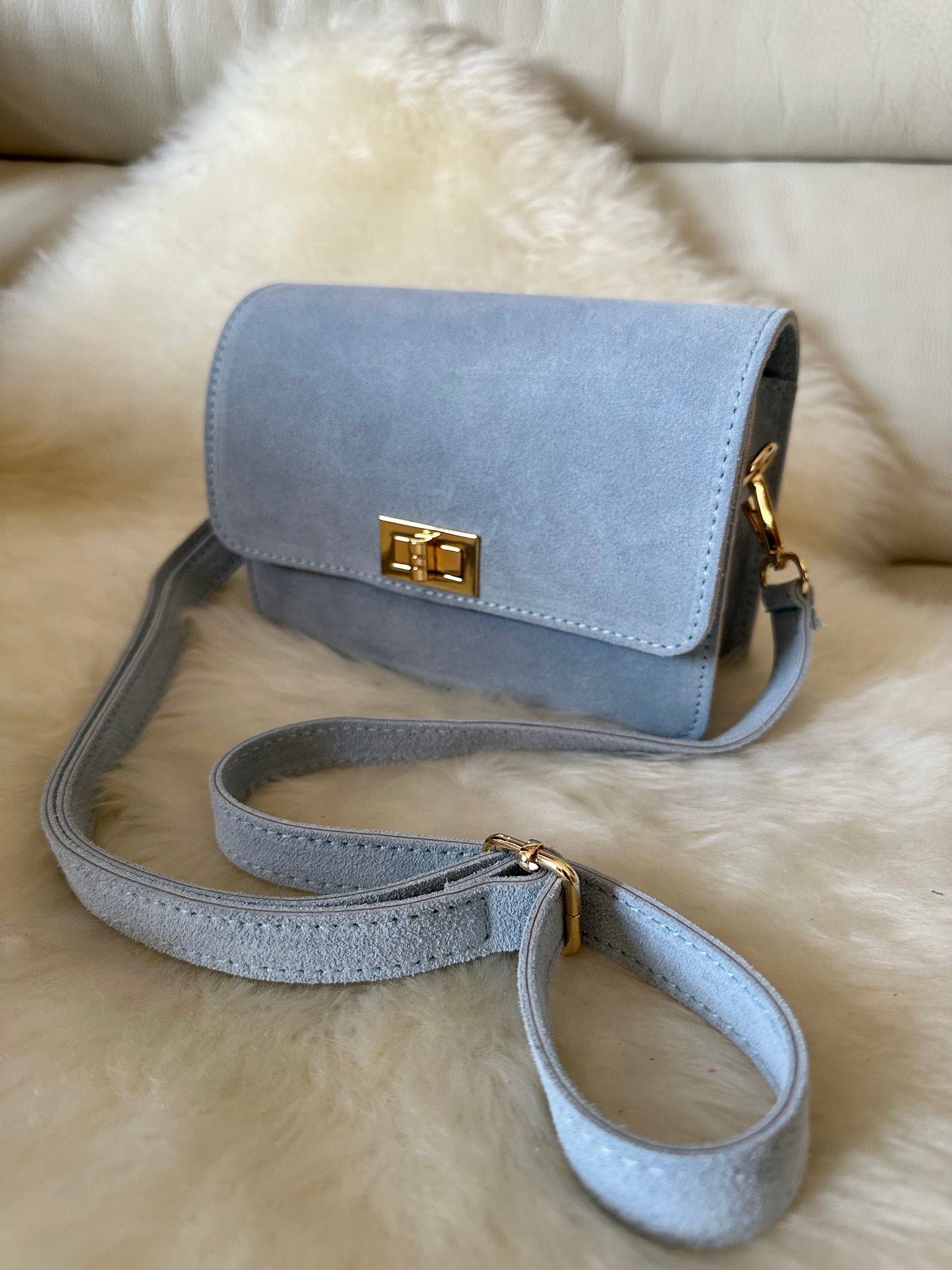 MILA suede- crossbody