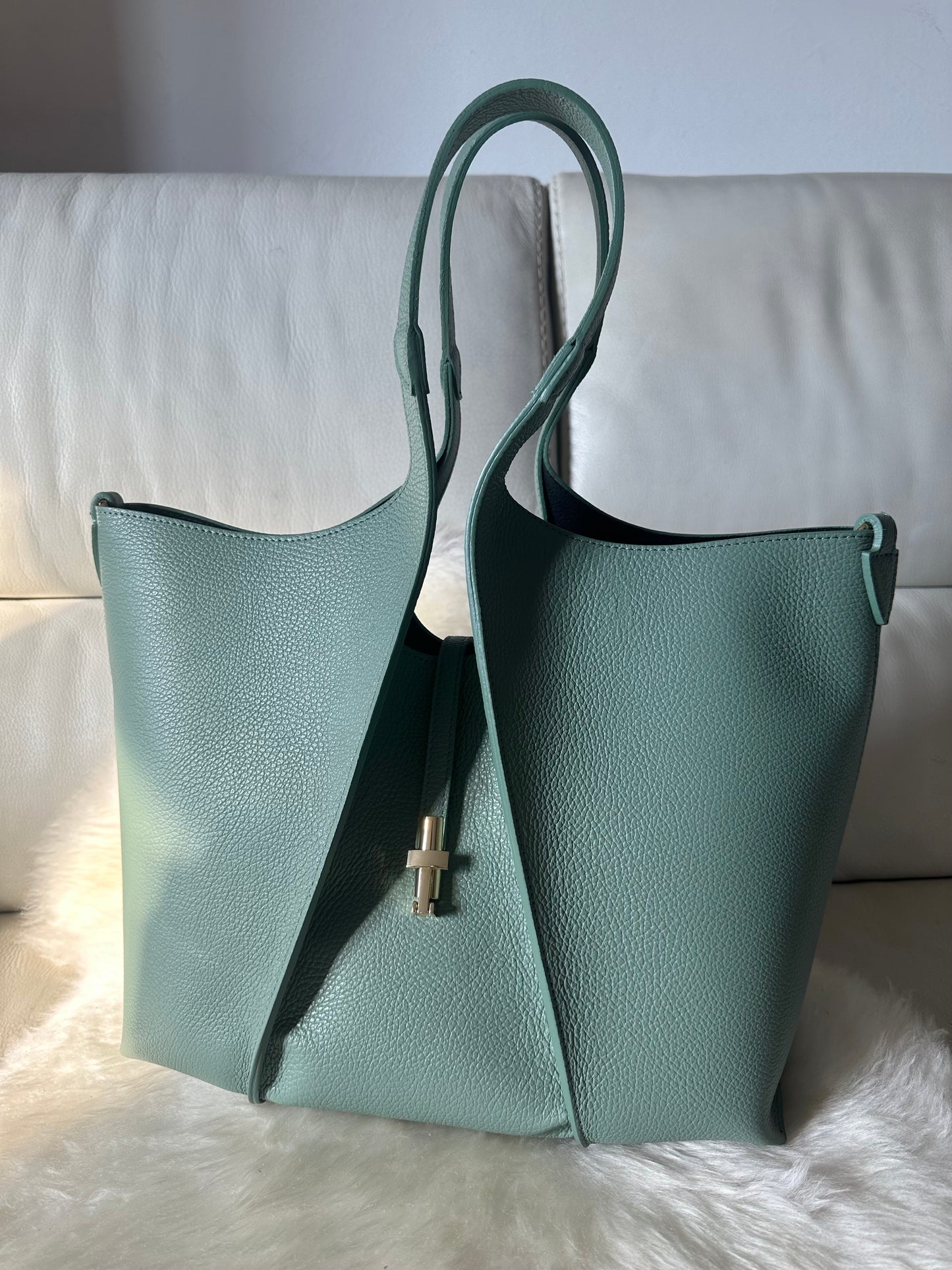 TIMELESS shoulder bag