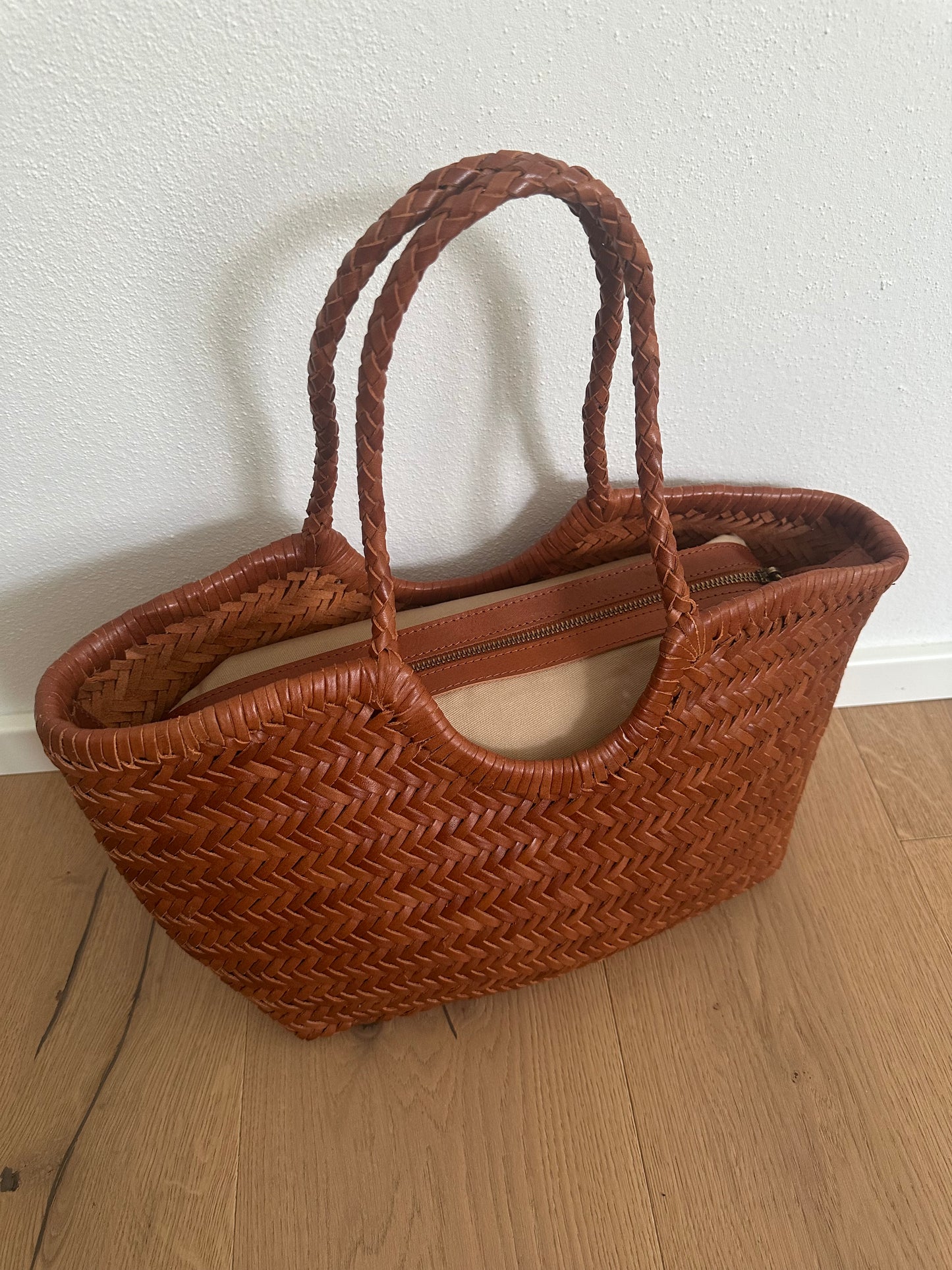 DORA - medium shopping