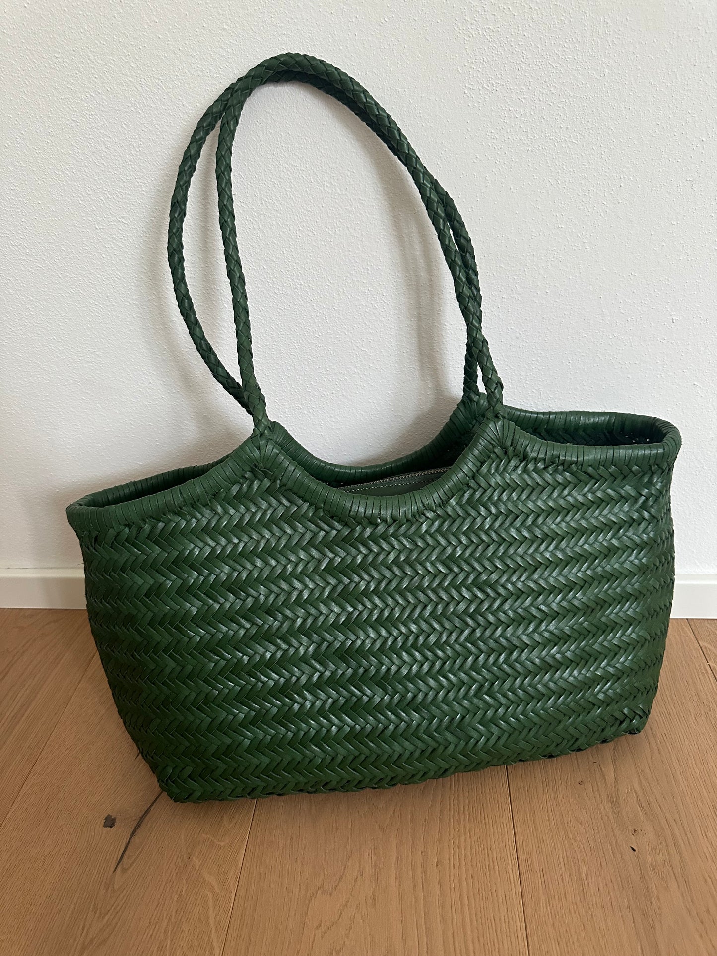 DORA PREMIUM - large