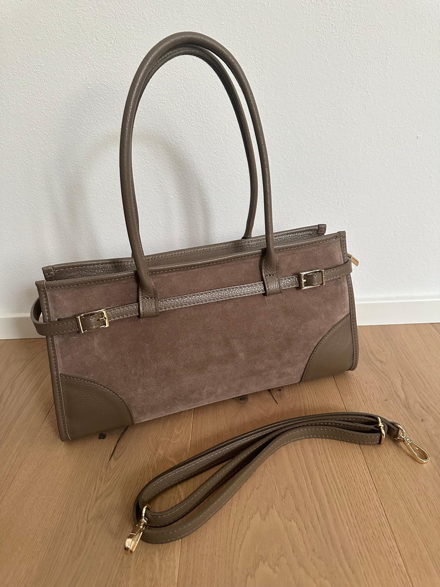 ASTRID suede