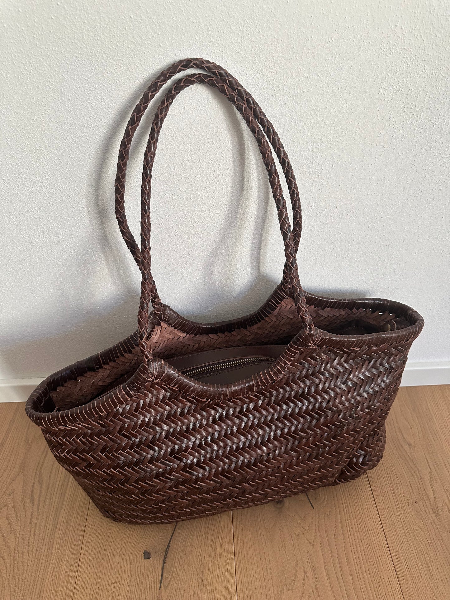 DORA PREMIUM - large