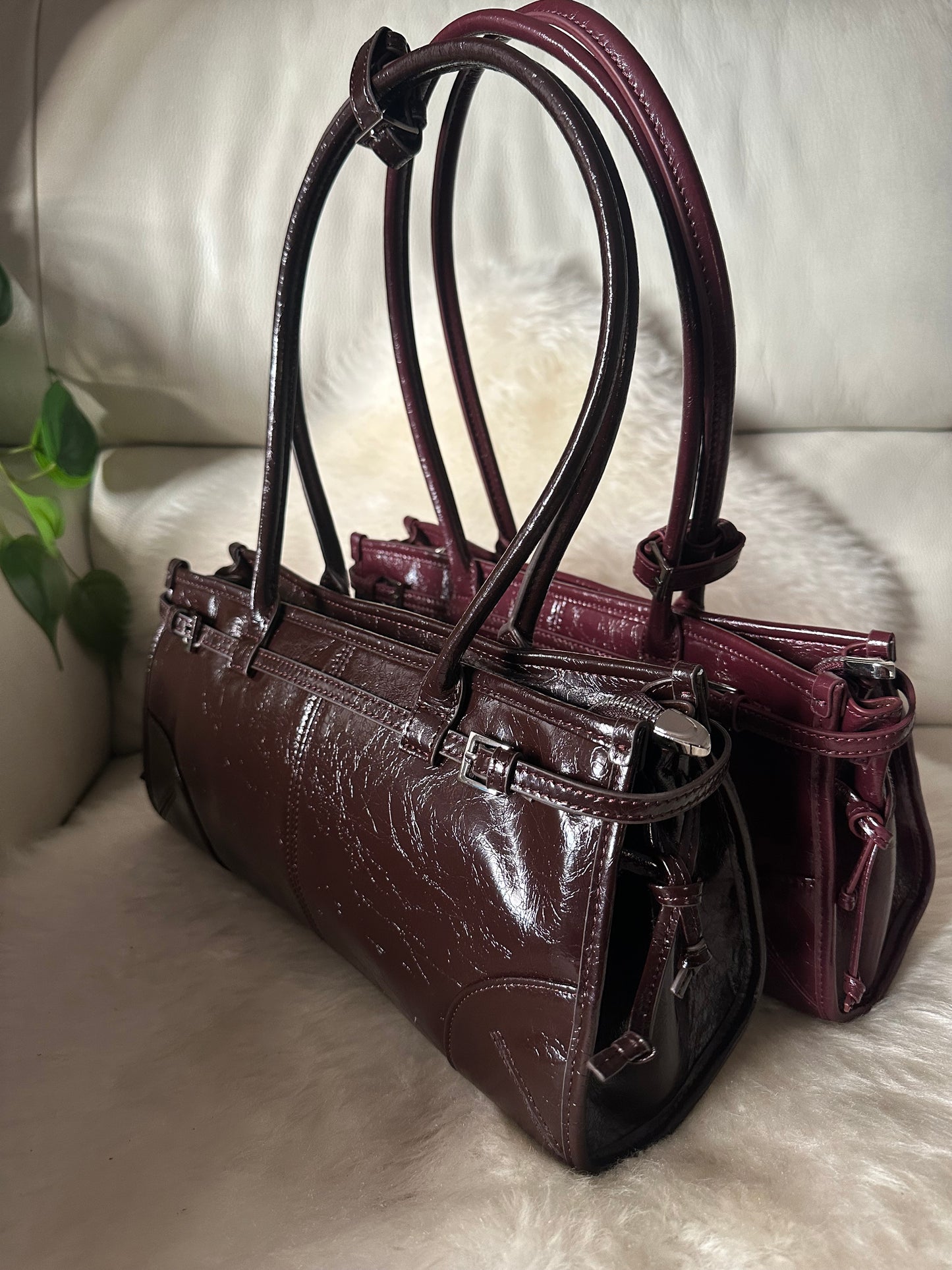 ASTRID - Genuine shiny leather