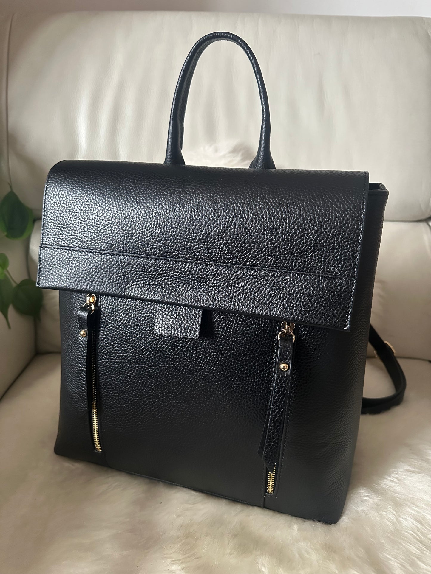 NOA- Unisex Genuine Leather Backpack