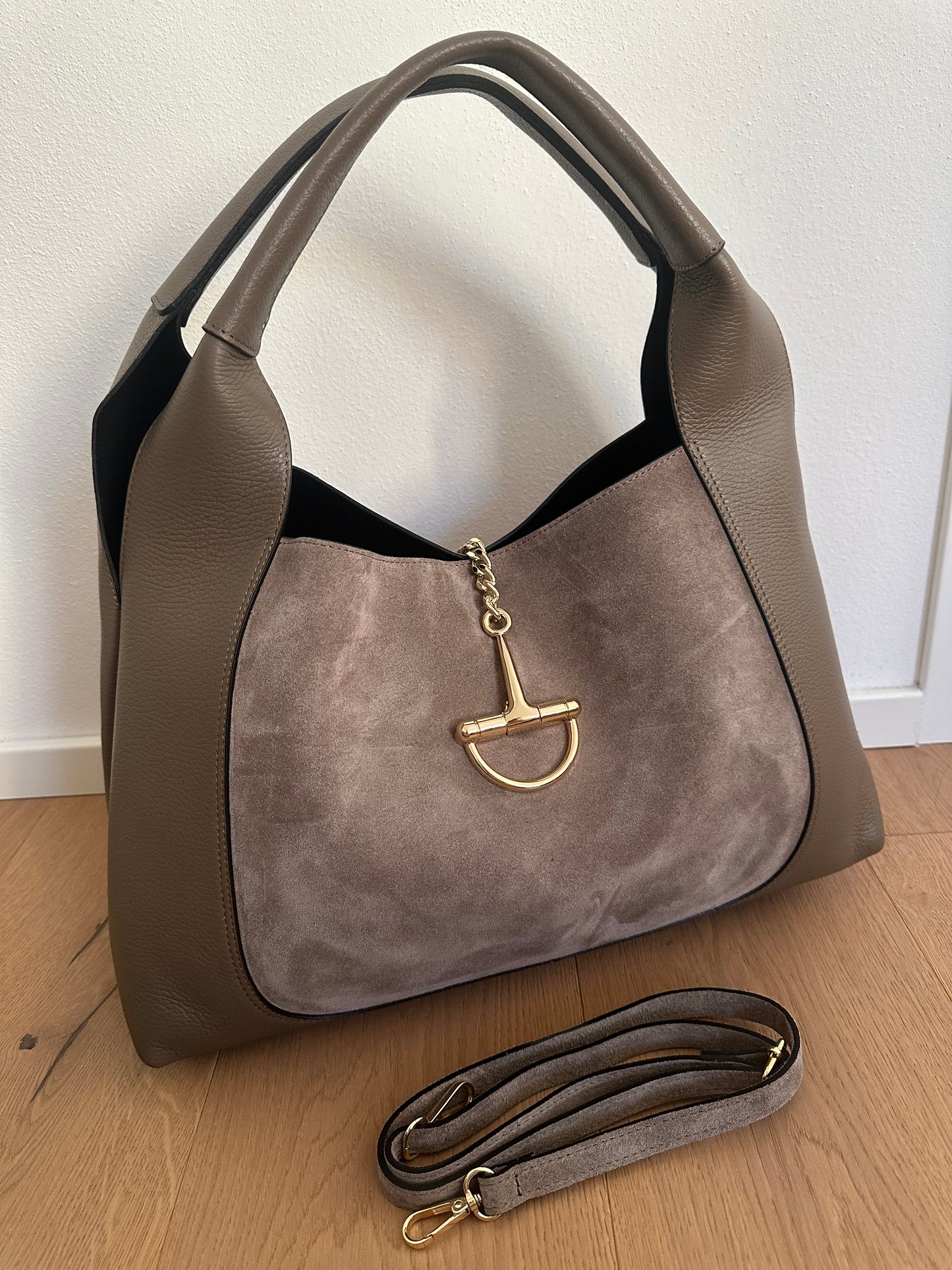SVEVA- LARGE shoulder bag