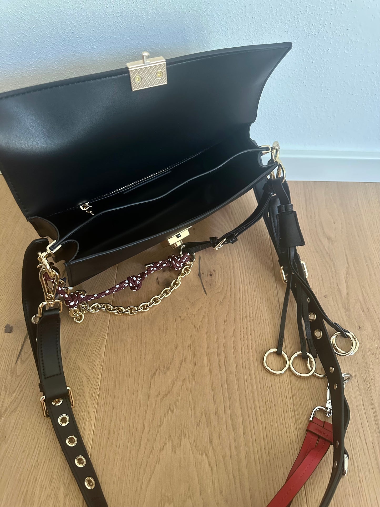 SOUND shoulder bag