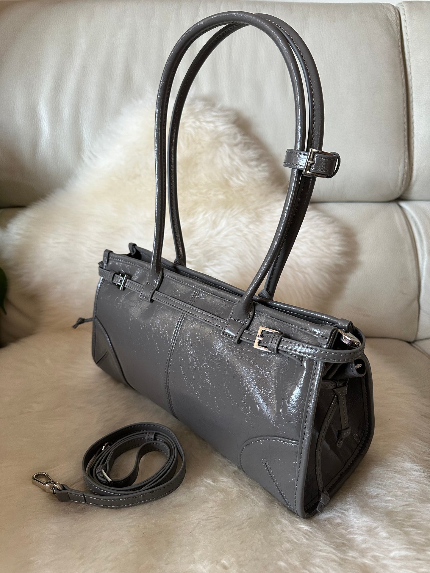 ASTRID - Genuine shiny leather