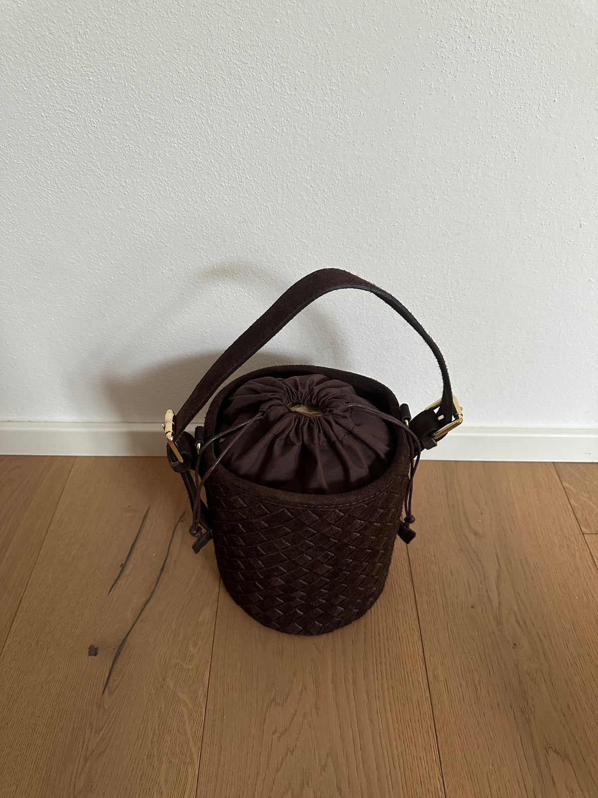 BARBARA- secchiello suede intrecciato