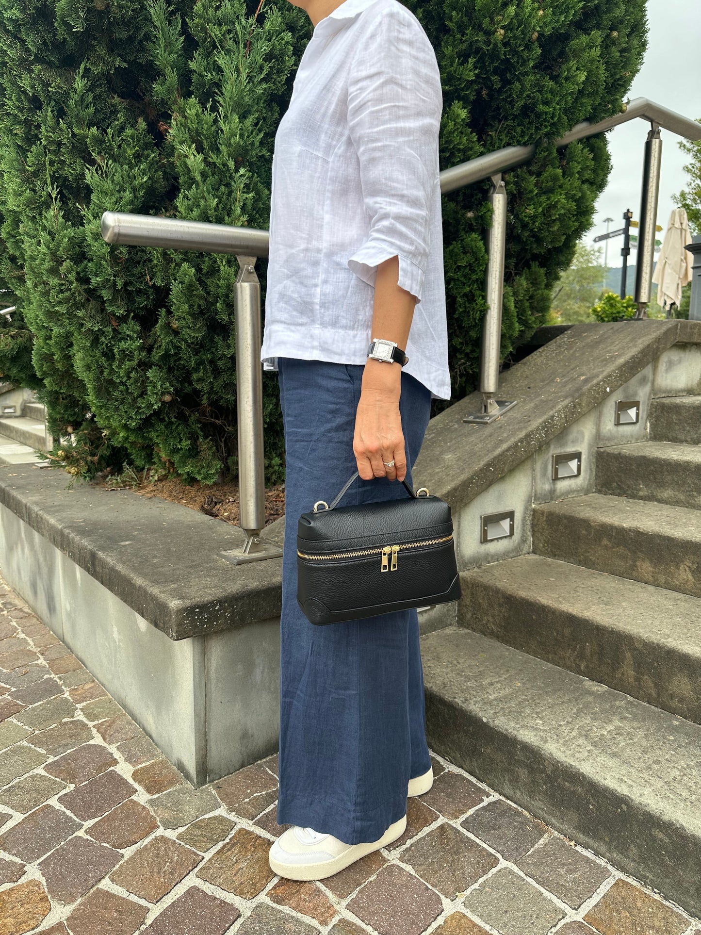 VANITY BAG - real leather