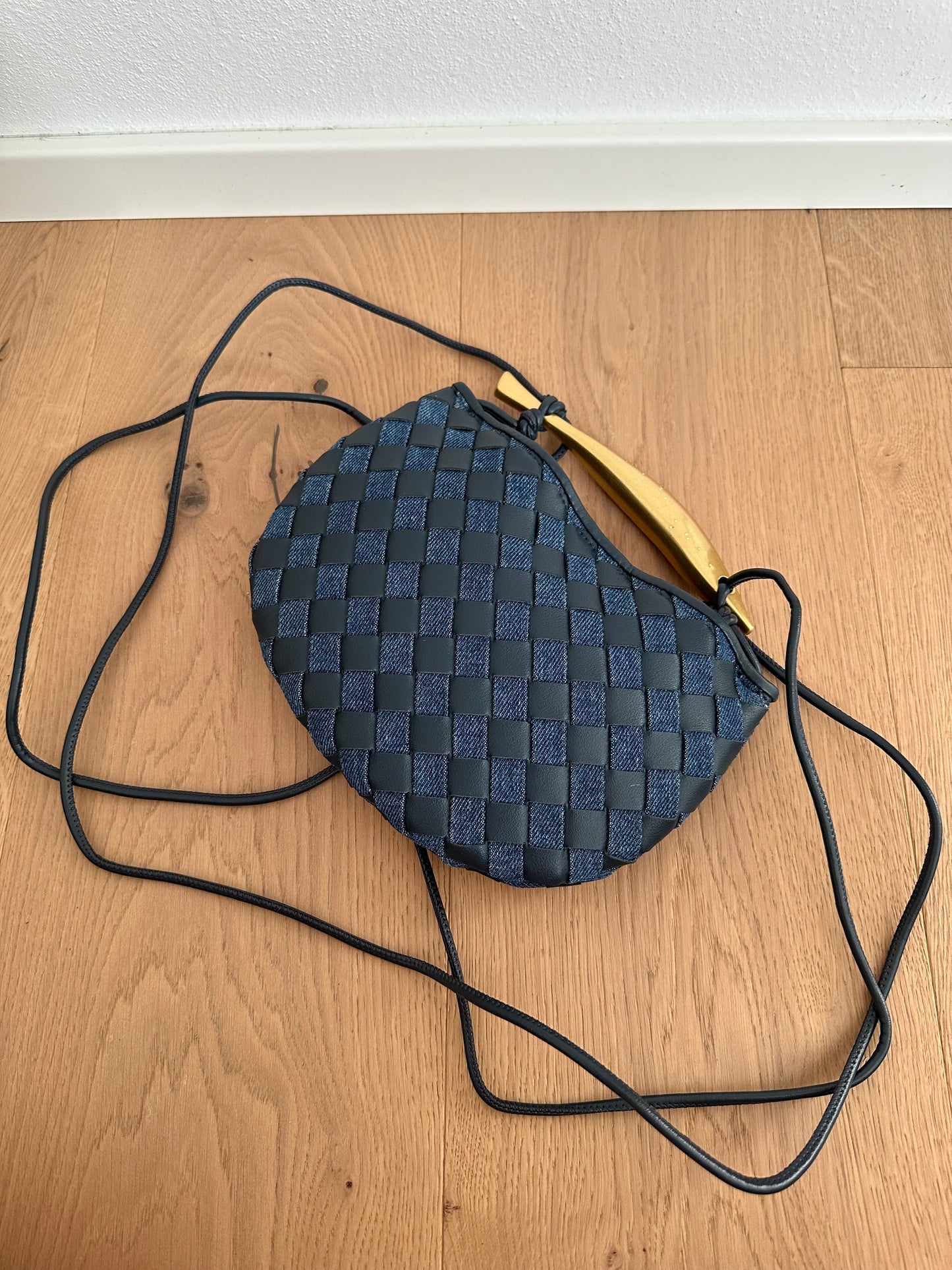 MANIA SMALL- con tracolla