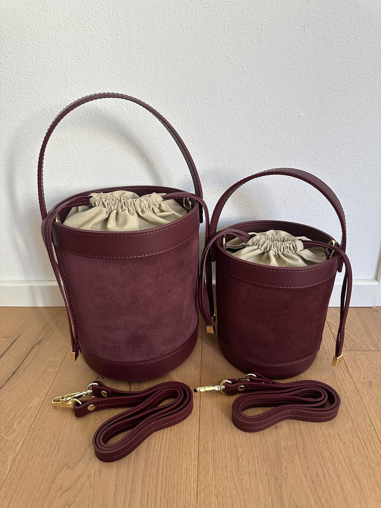 HELENA- suede bucket