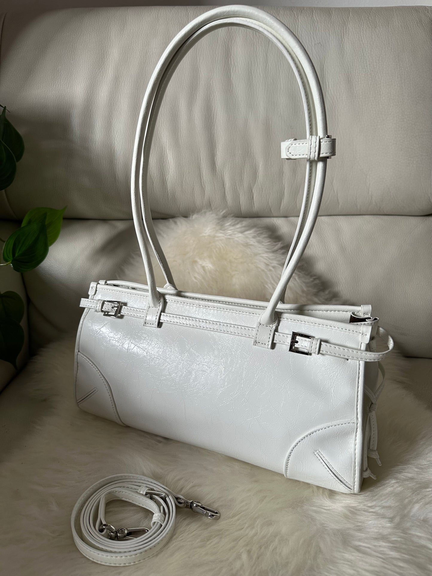 ASTRID - Genuine shiny leather