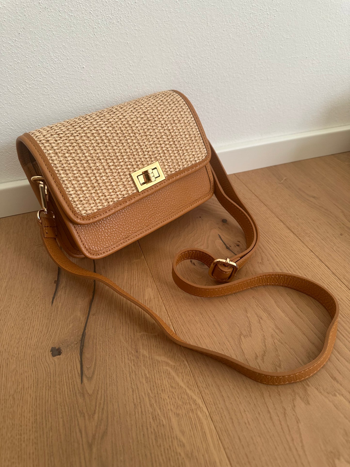 🌻MILA raffia- crossbody