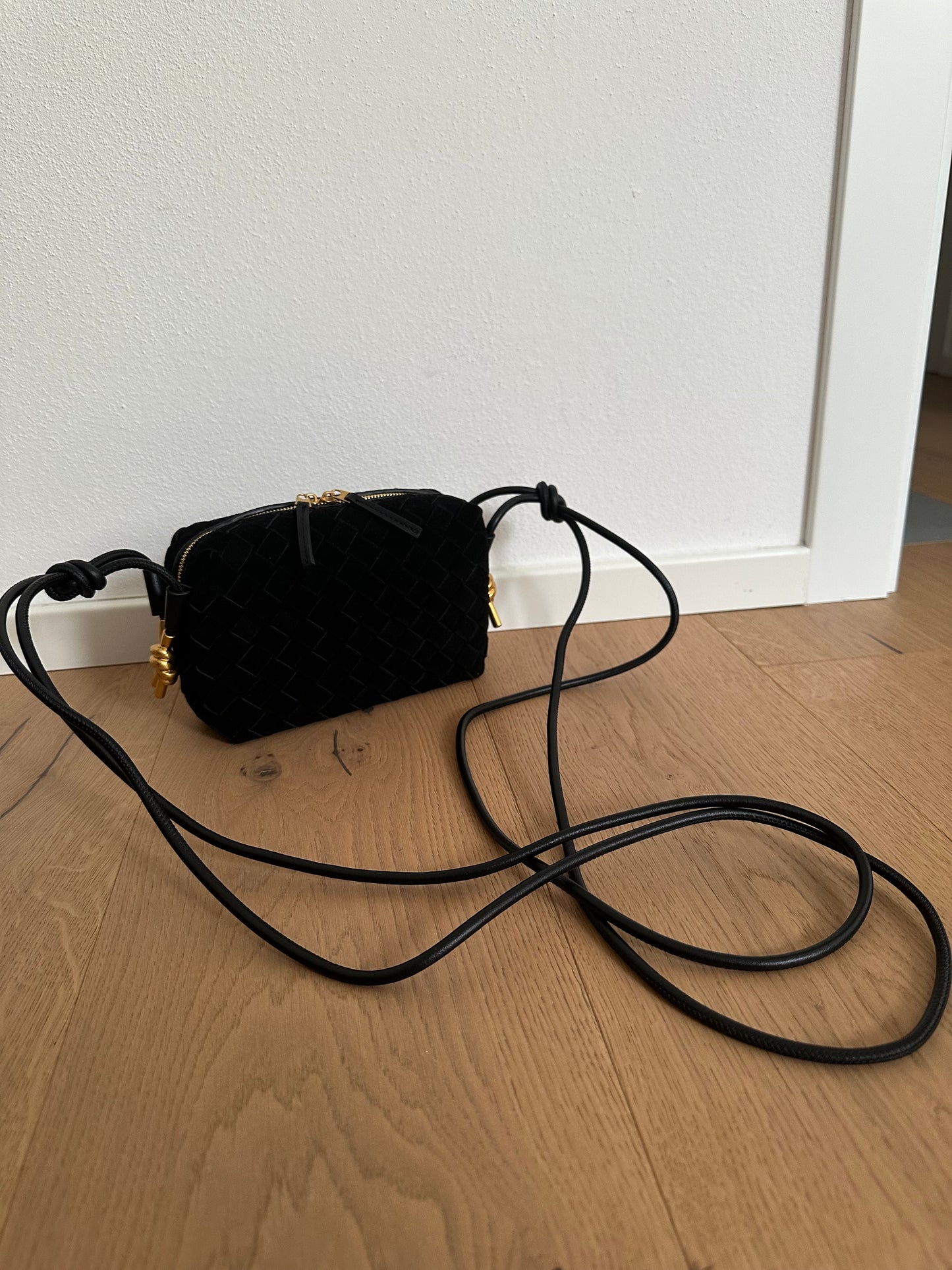 šCAMERA BAG - suede