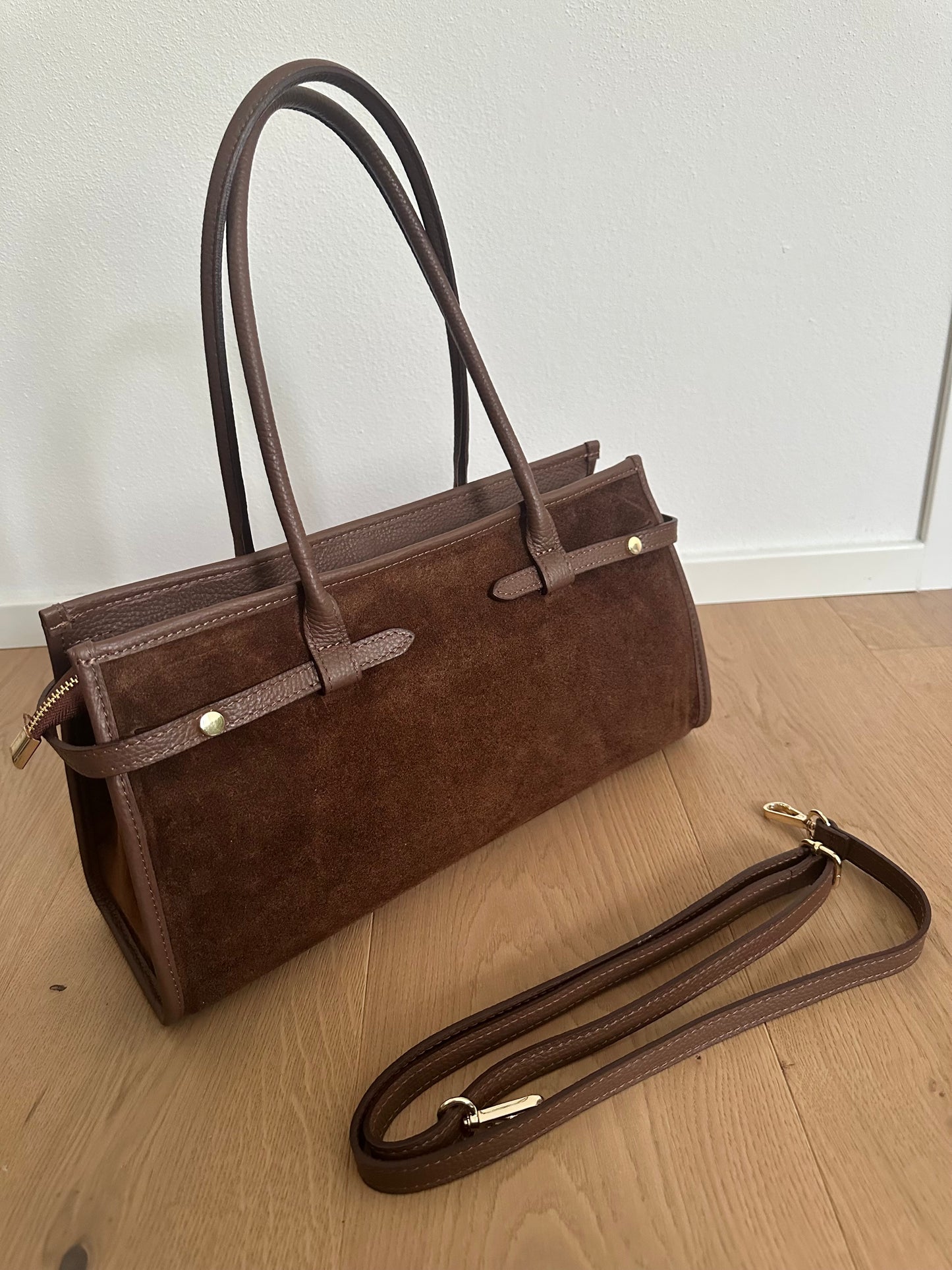 ASTRID suede