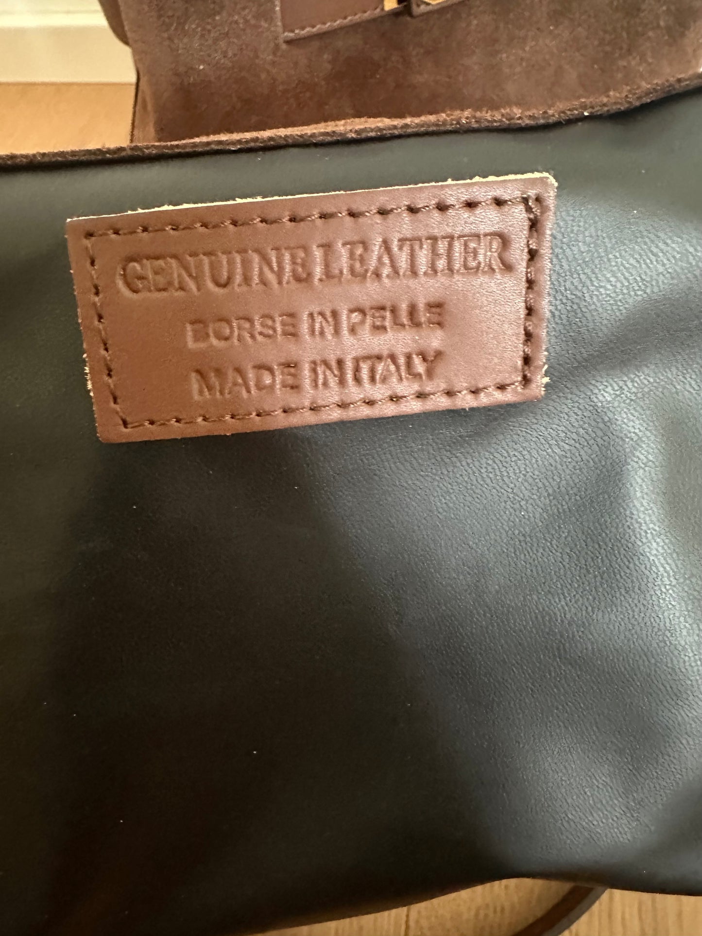 TATIANA - suede bucket