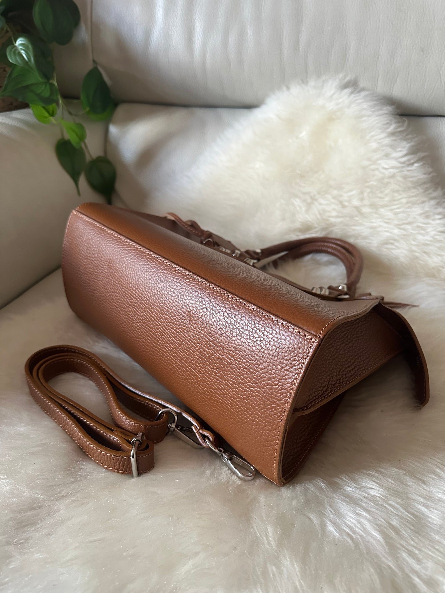 NEO - classic Genuine leather