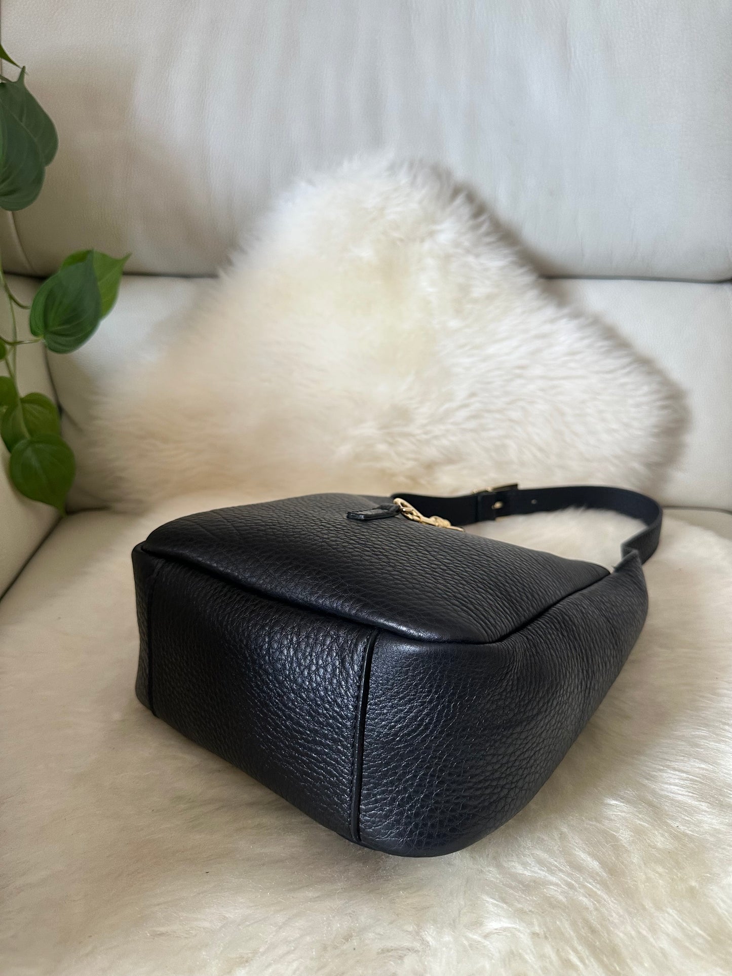 LAURA PREMIUM - Genuine leather