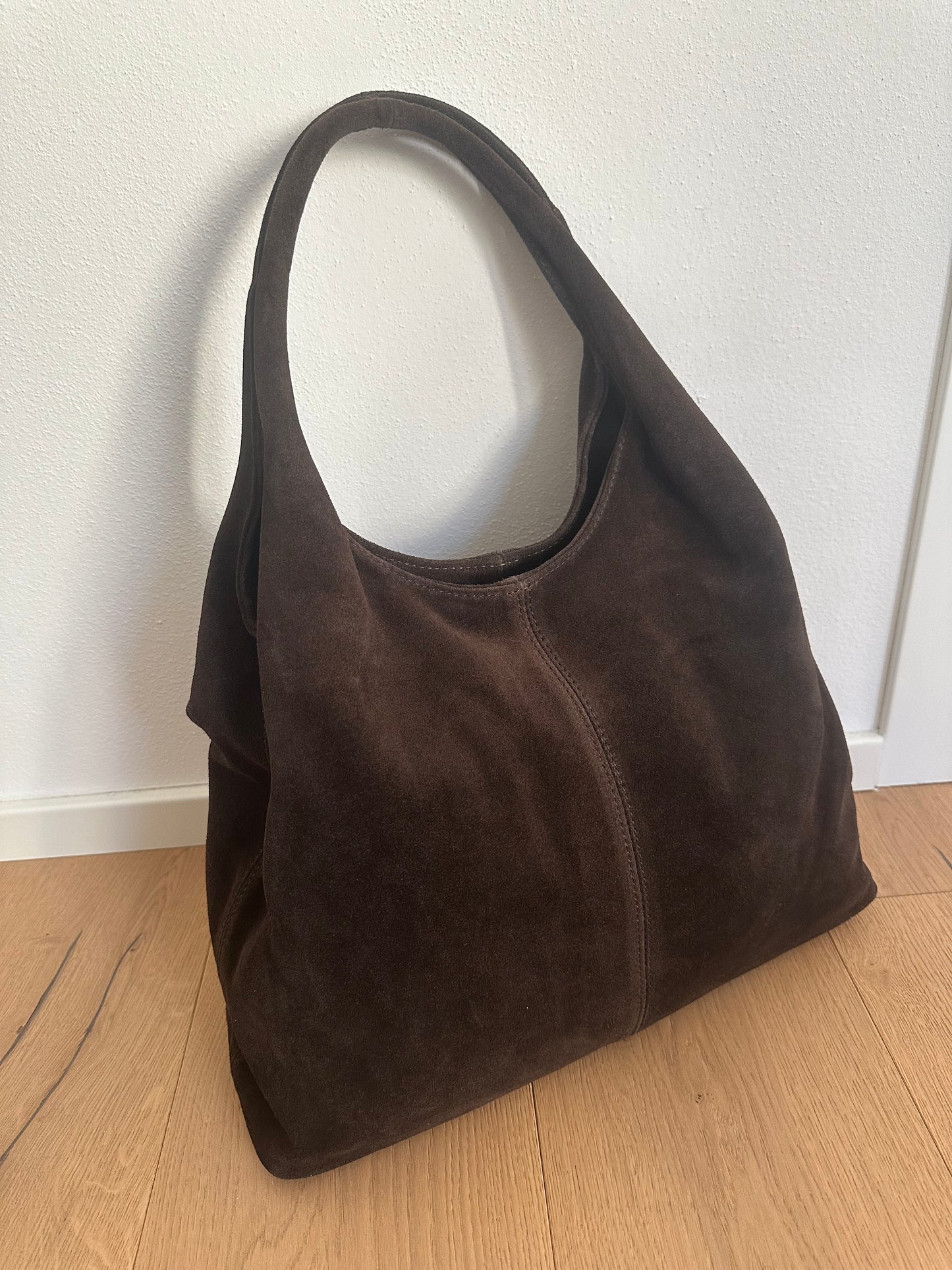 THEA - suede