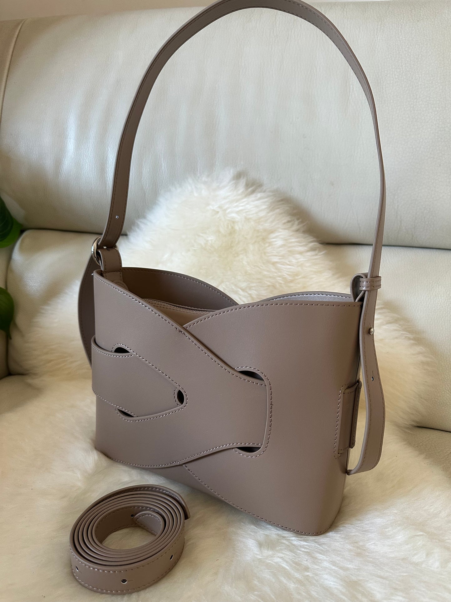 KNOT - shoulder bag