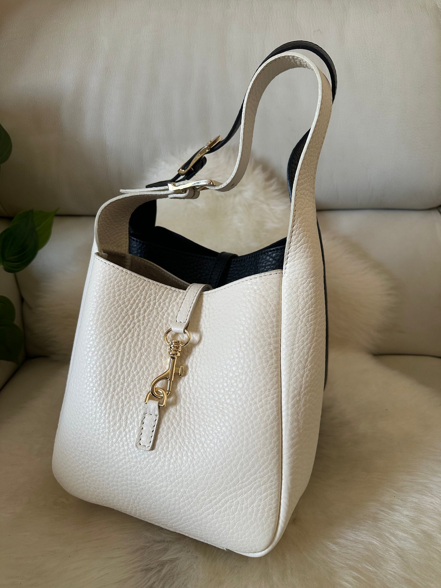 LAURA PREMIUM - Genuine leather
