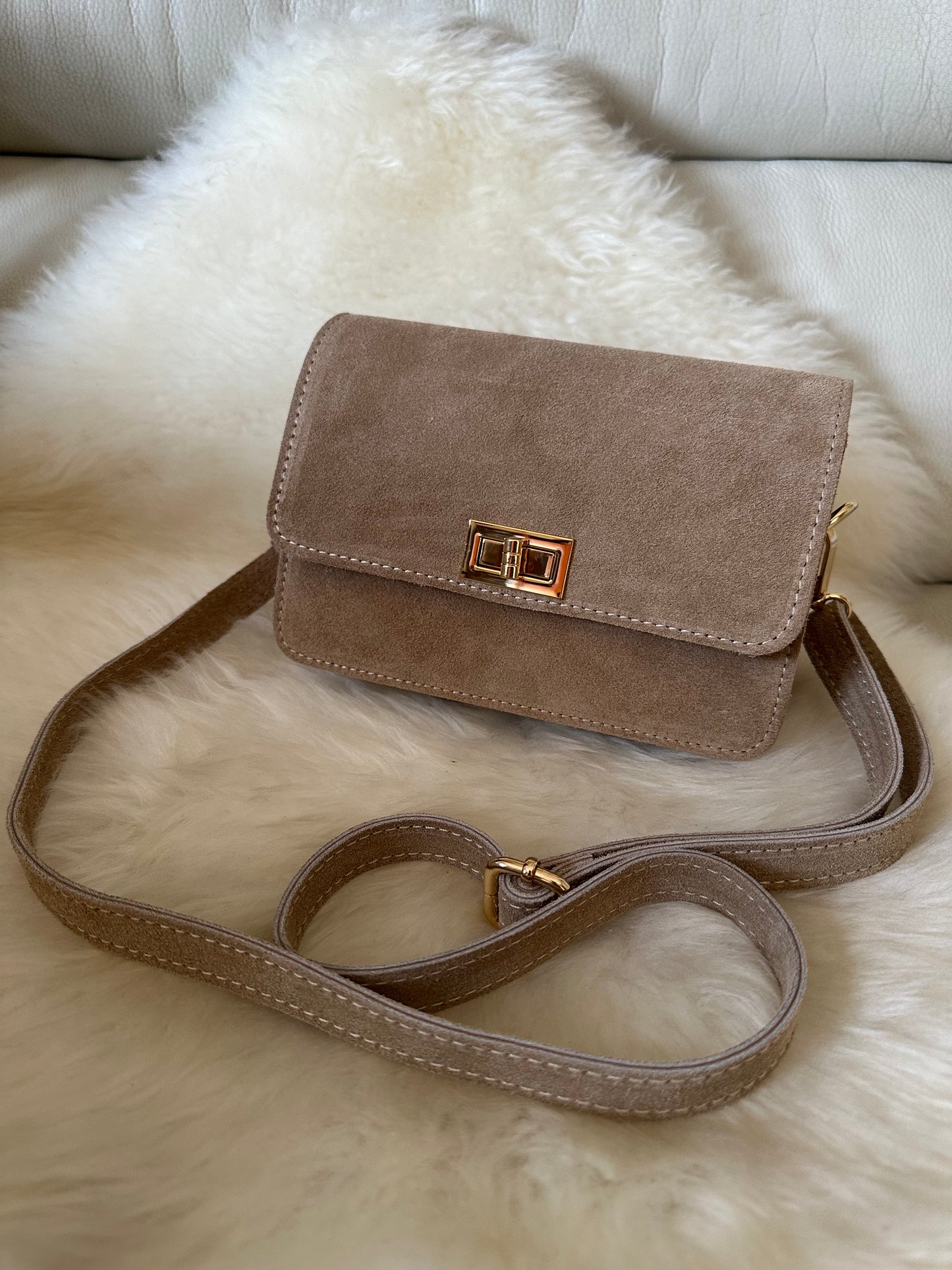 MILA suede- crossbody