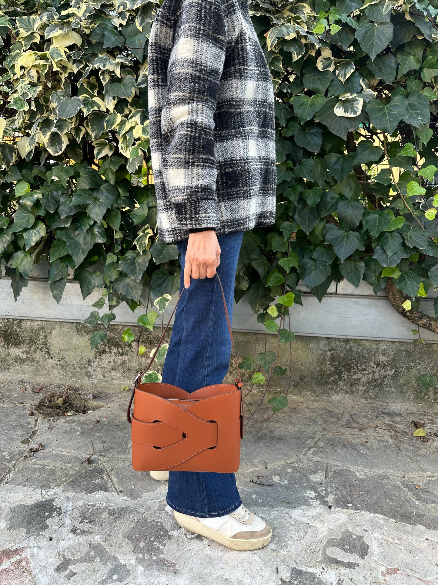 KNOT - shoulder bag