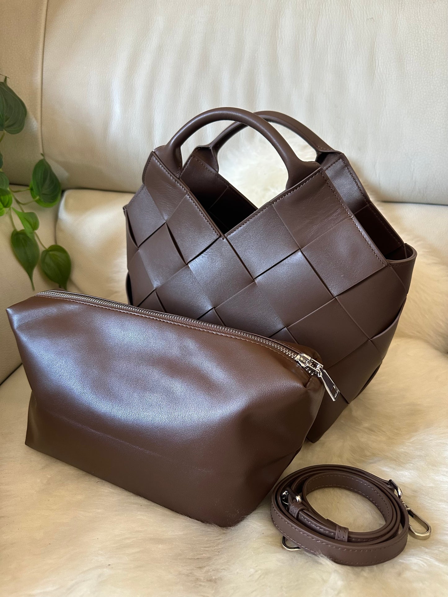 WOVEN HANDBAG- with shoulder strap