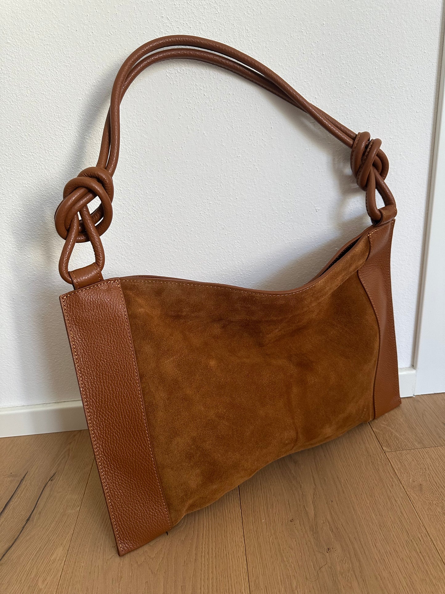 MAXI SAM - suede