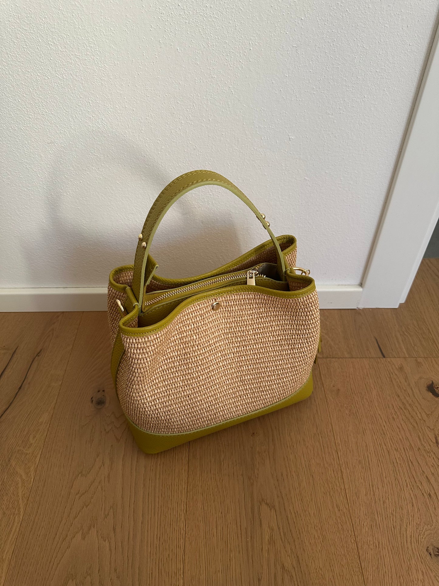 LOLA -rafia bucket