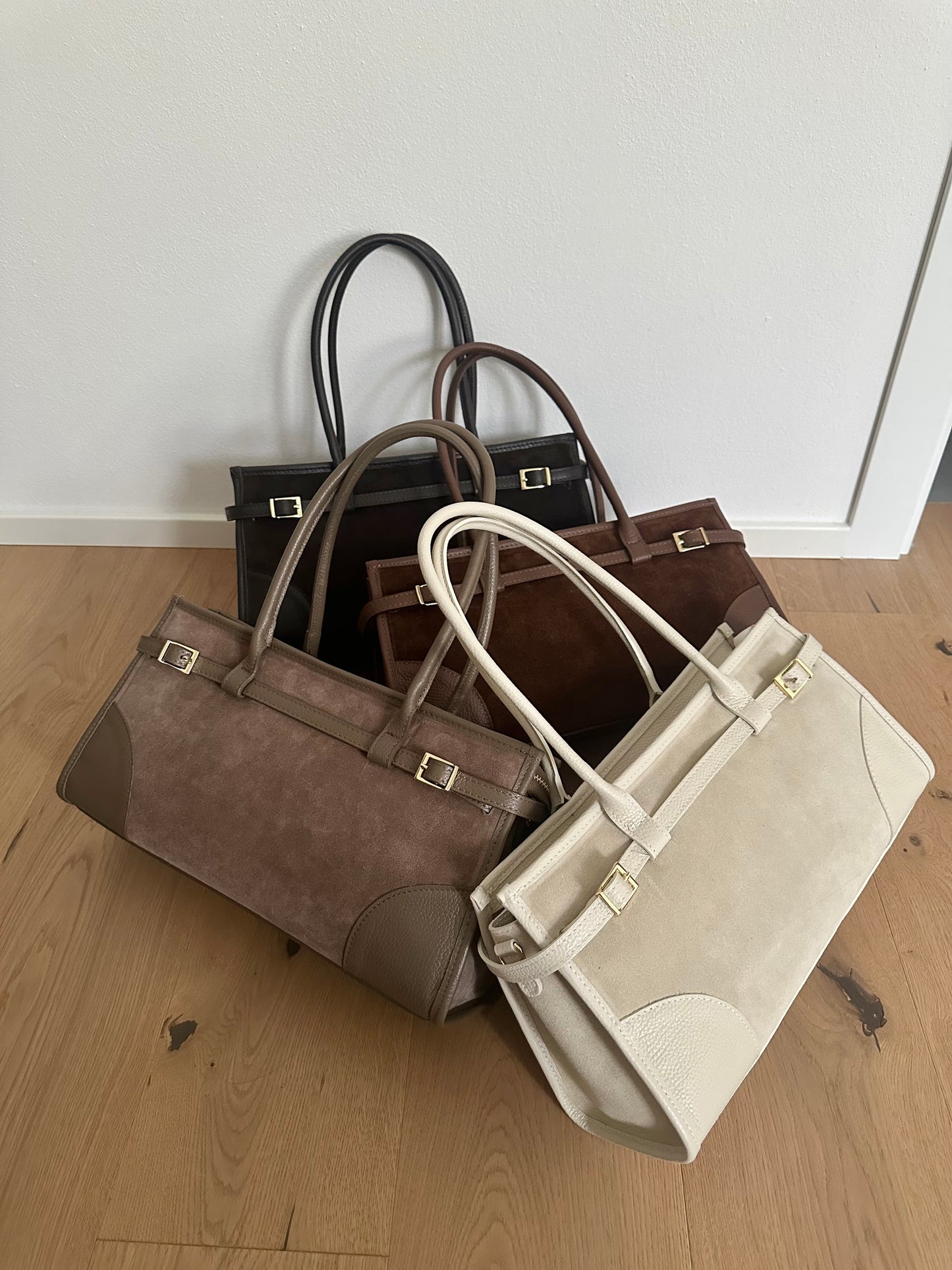 ASTRID suede