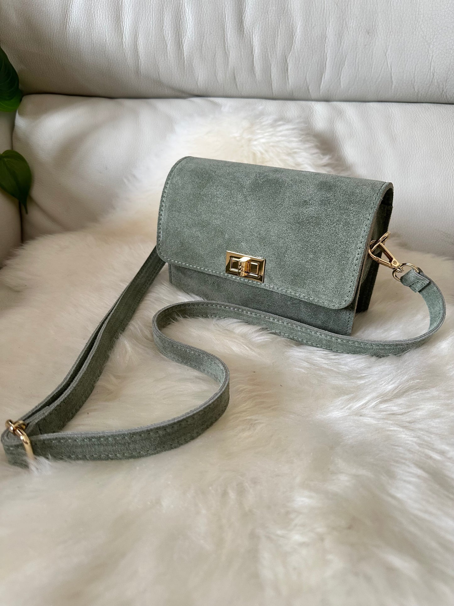 MILA suede- crossbody