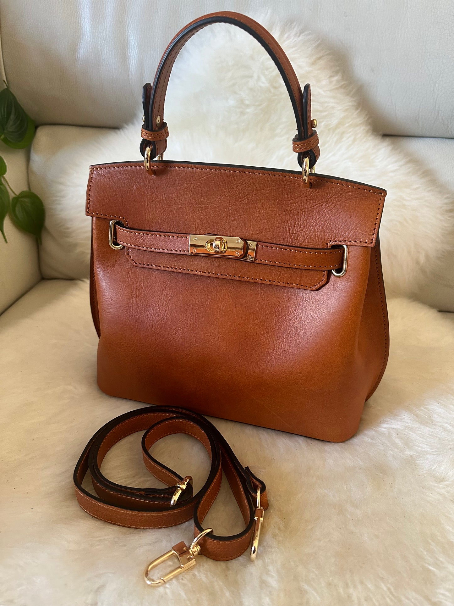 CHLOÉ - full grain cowhide leather