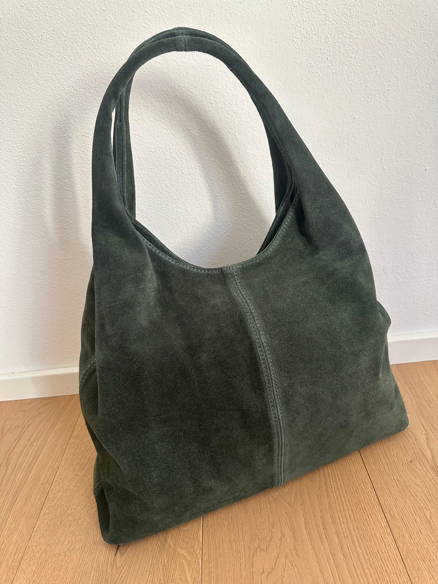 THEA - suede