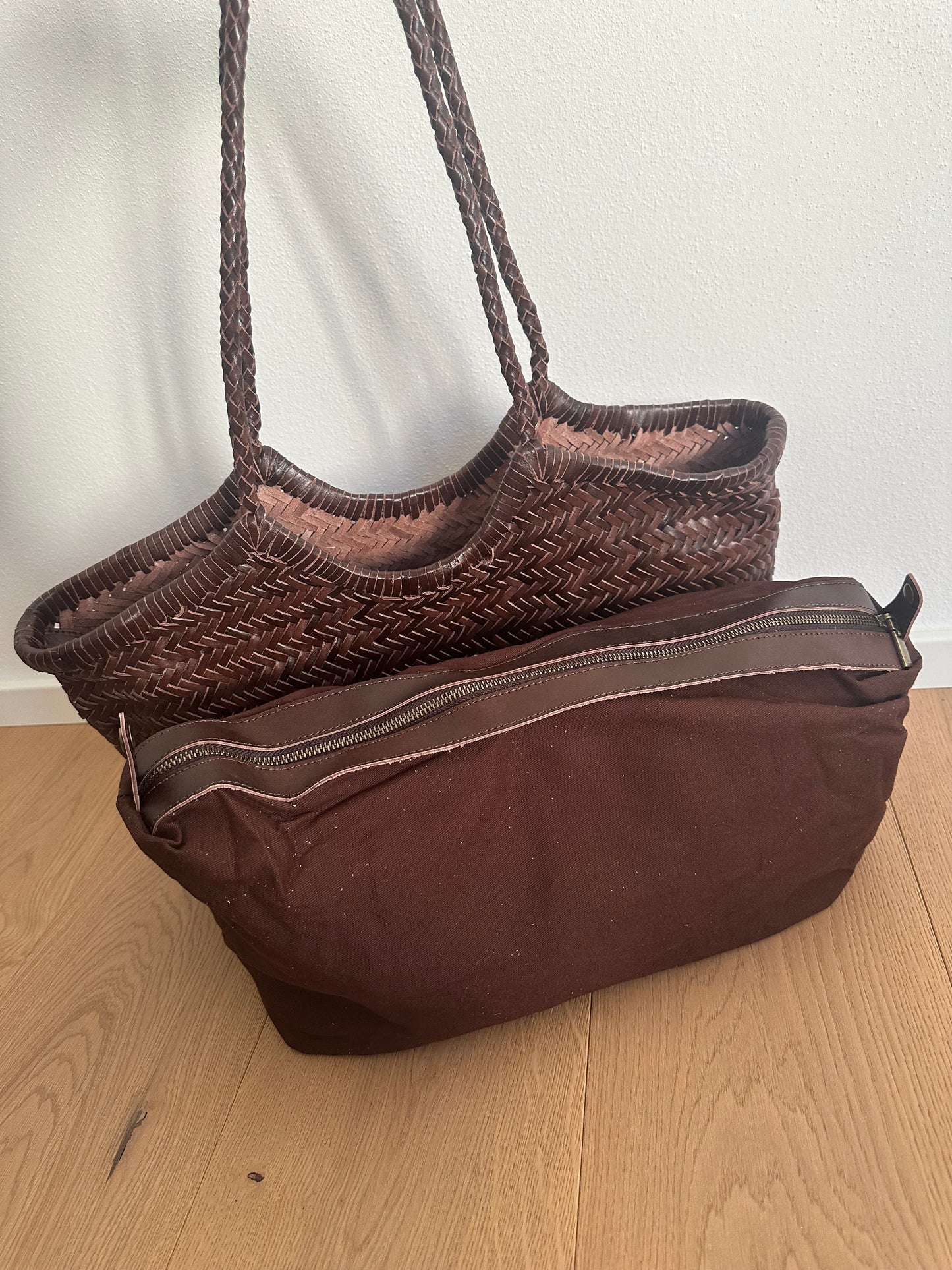 DORA PREMIUM - large
