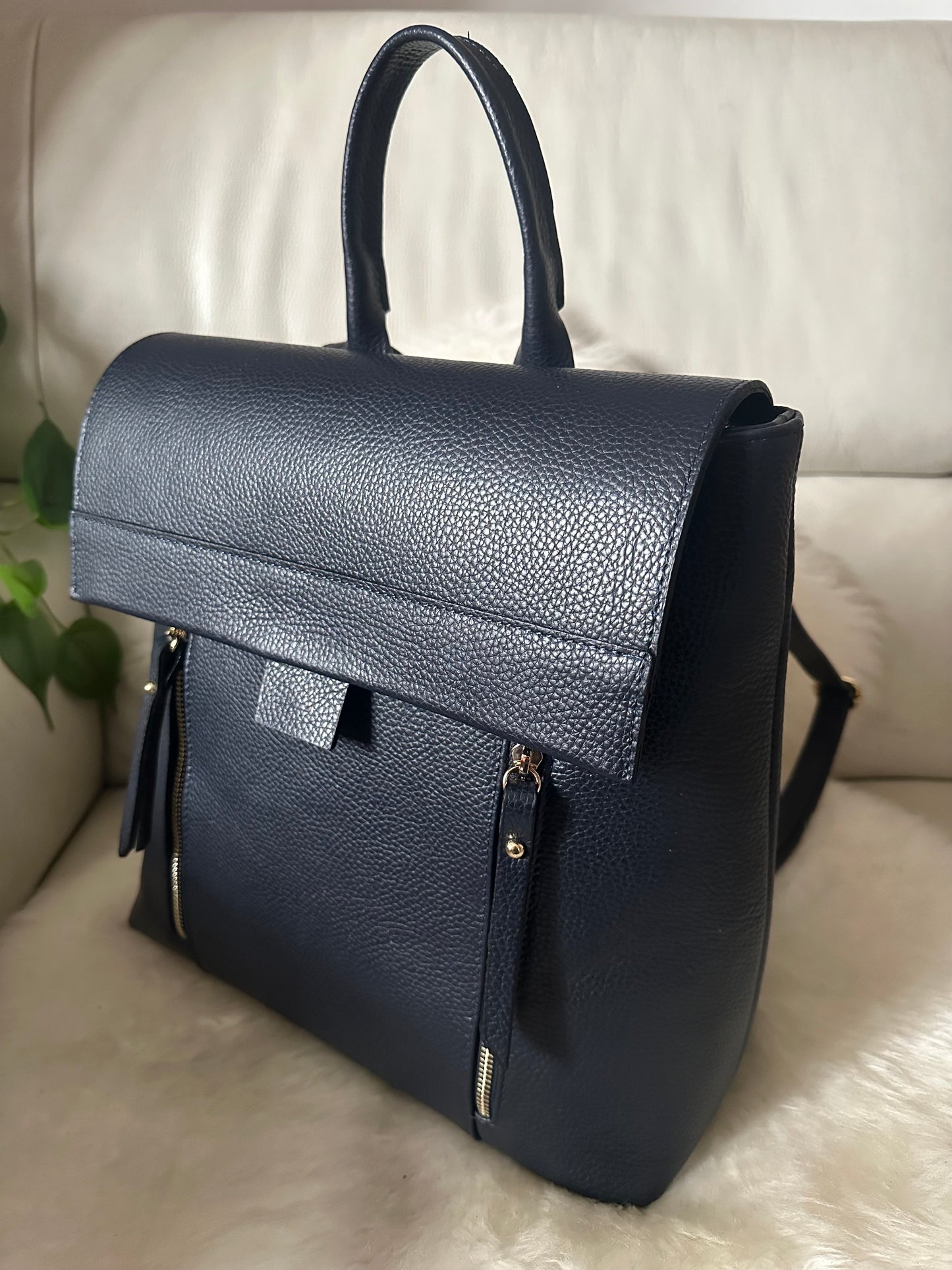 NOA- Unisex Genuine Leather Backpack