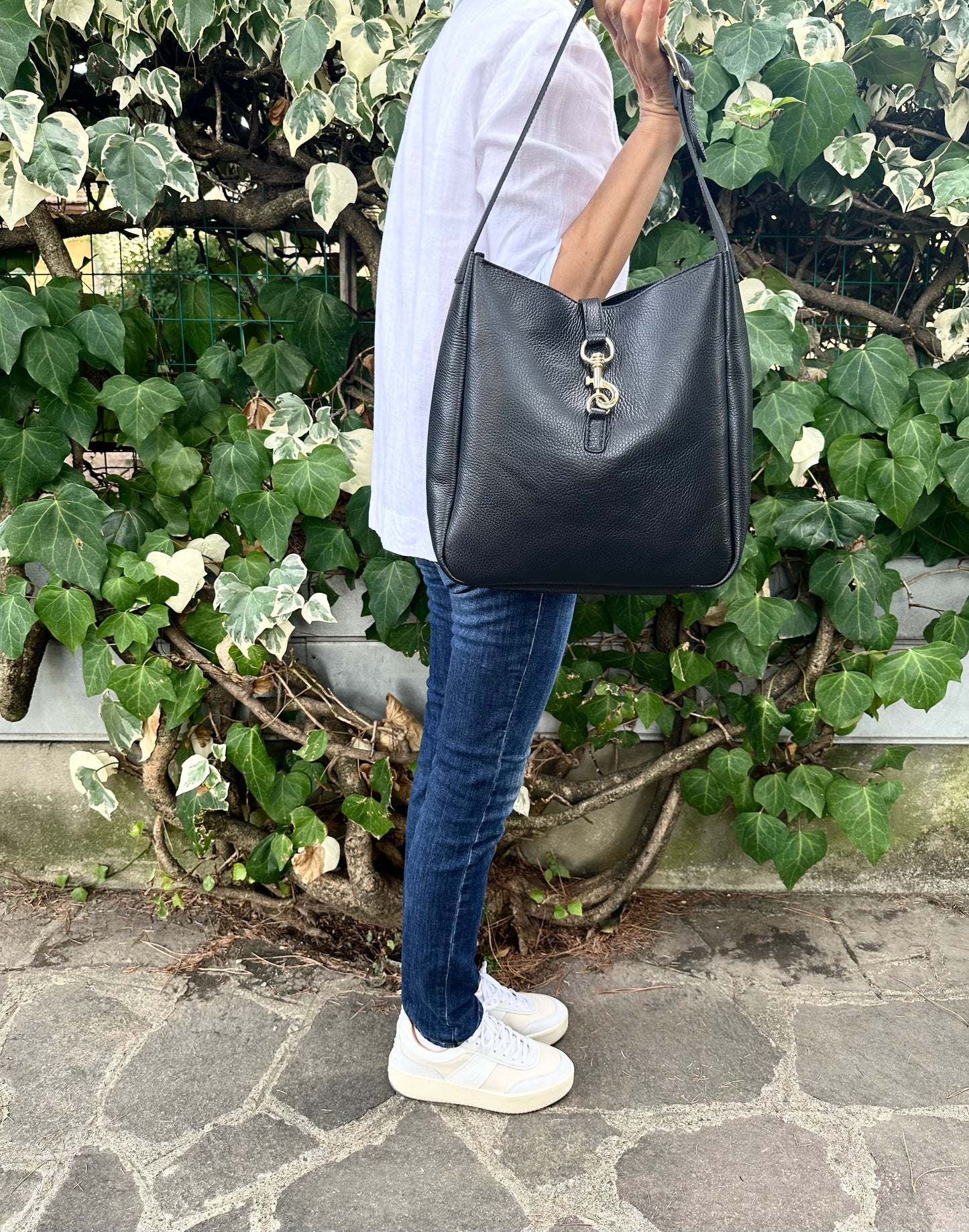 LAURA - shoulder bag