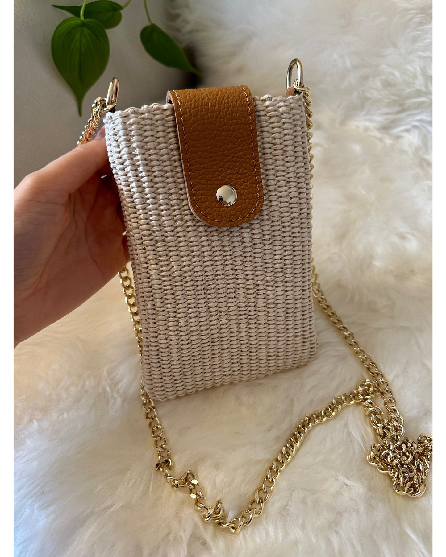 Raffia Cell Phone Holder