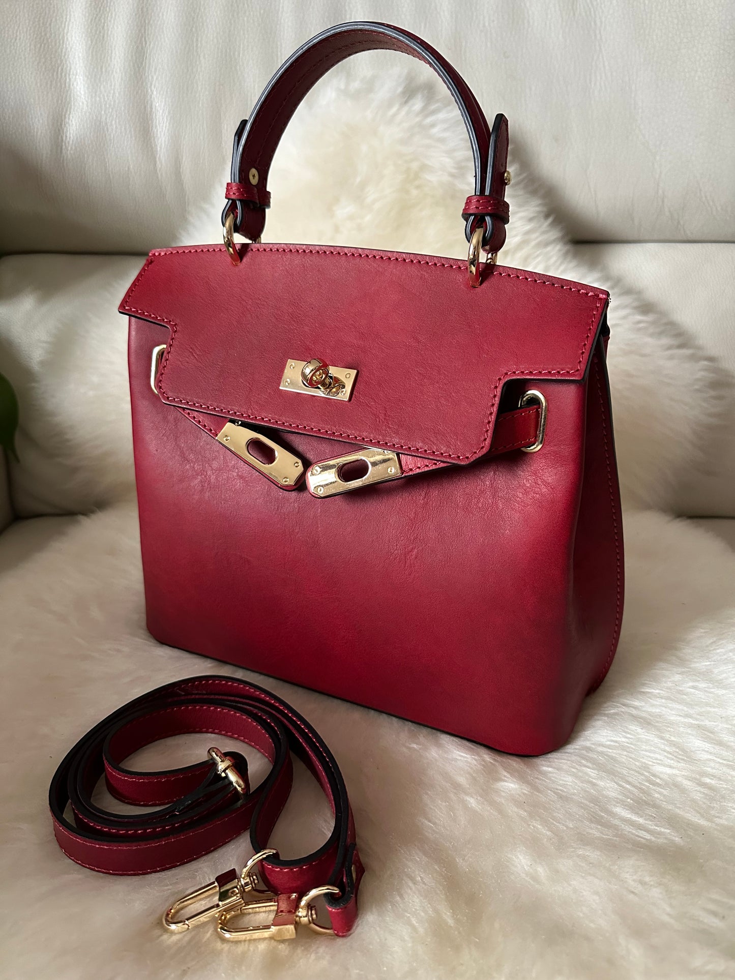 CHLOÉ - full grain cowhide leather