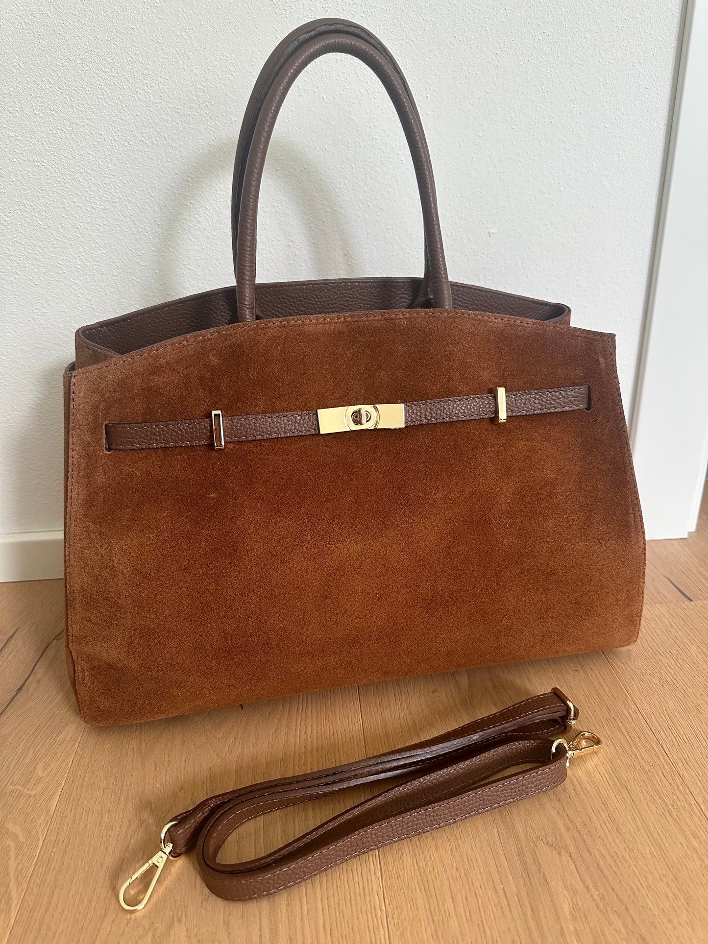 AMELIA BIG- suede
