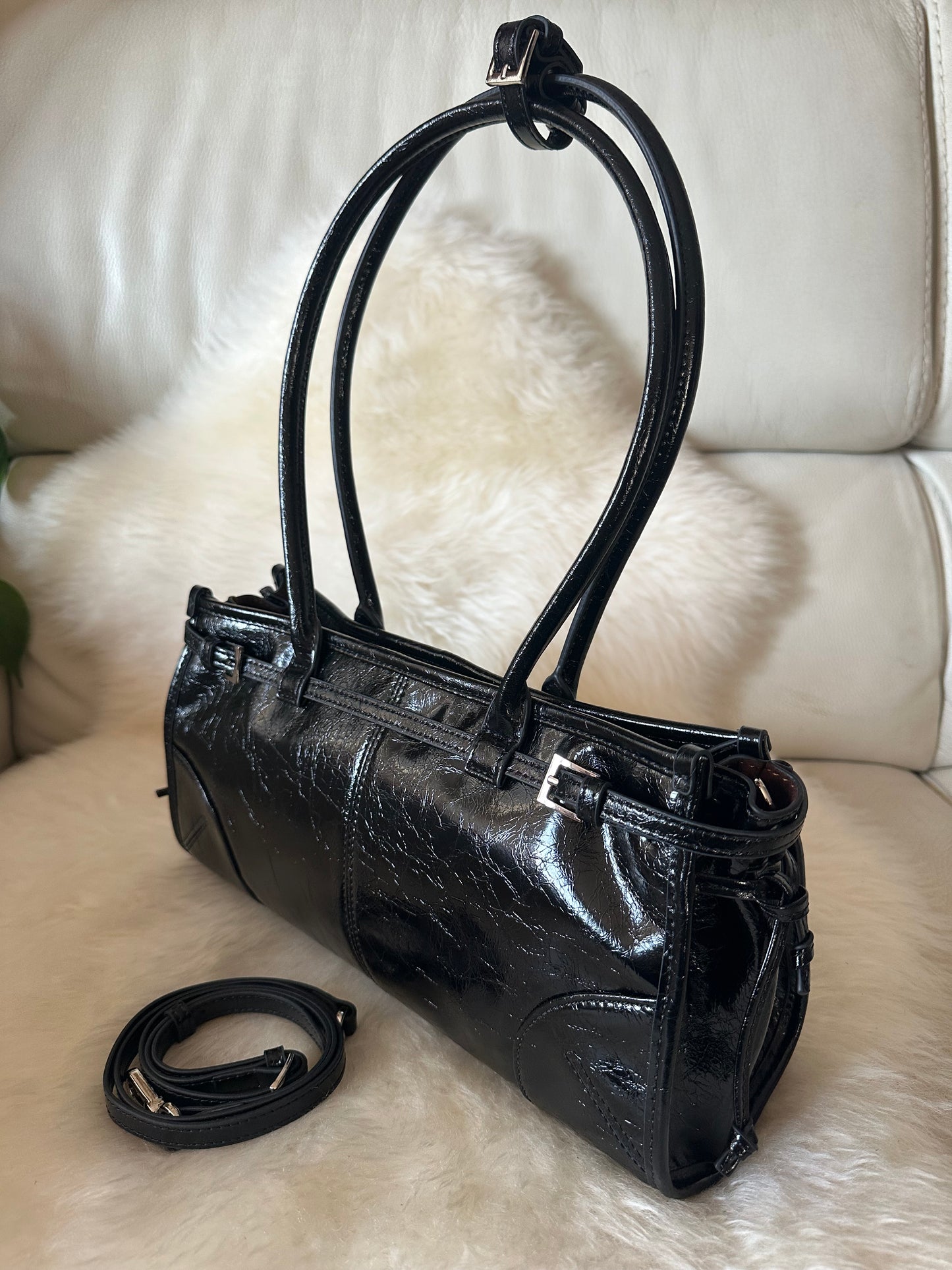 ASTRID - Genuine shiny leather
