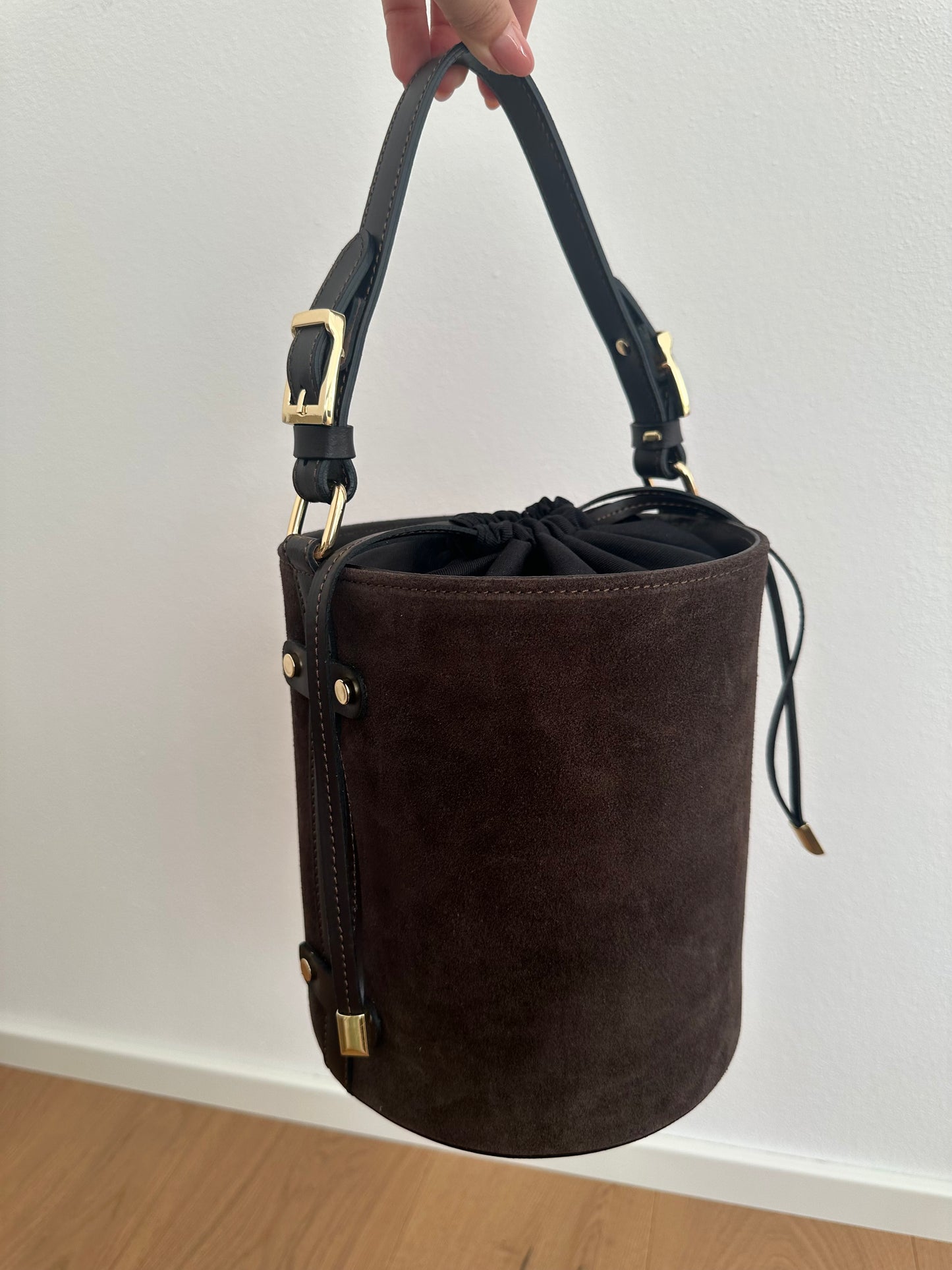 YARA - suede bucket