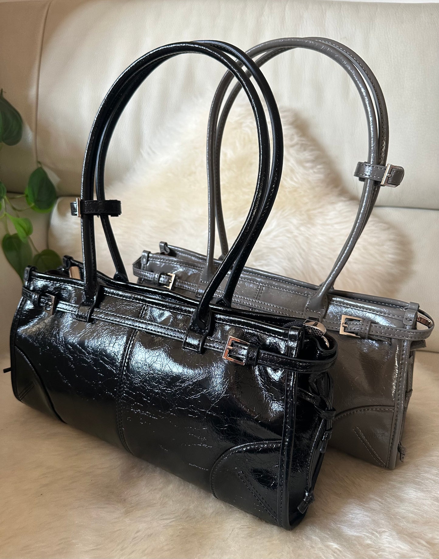 ASTRID - Genuine shiny leather